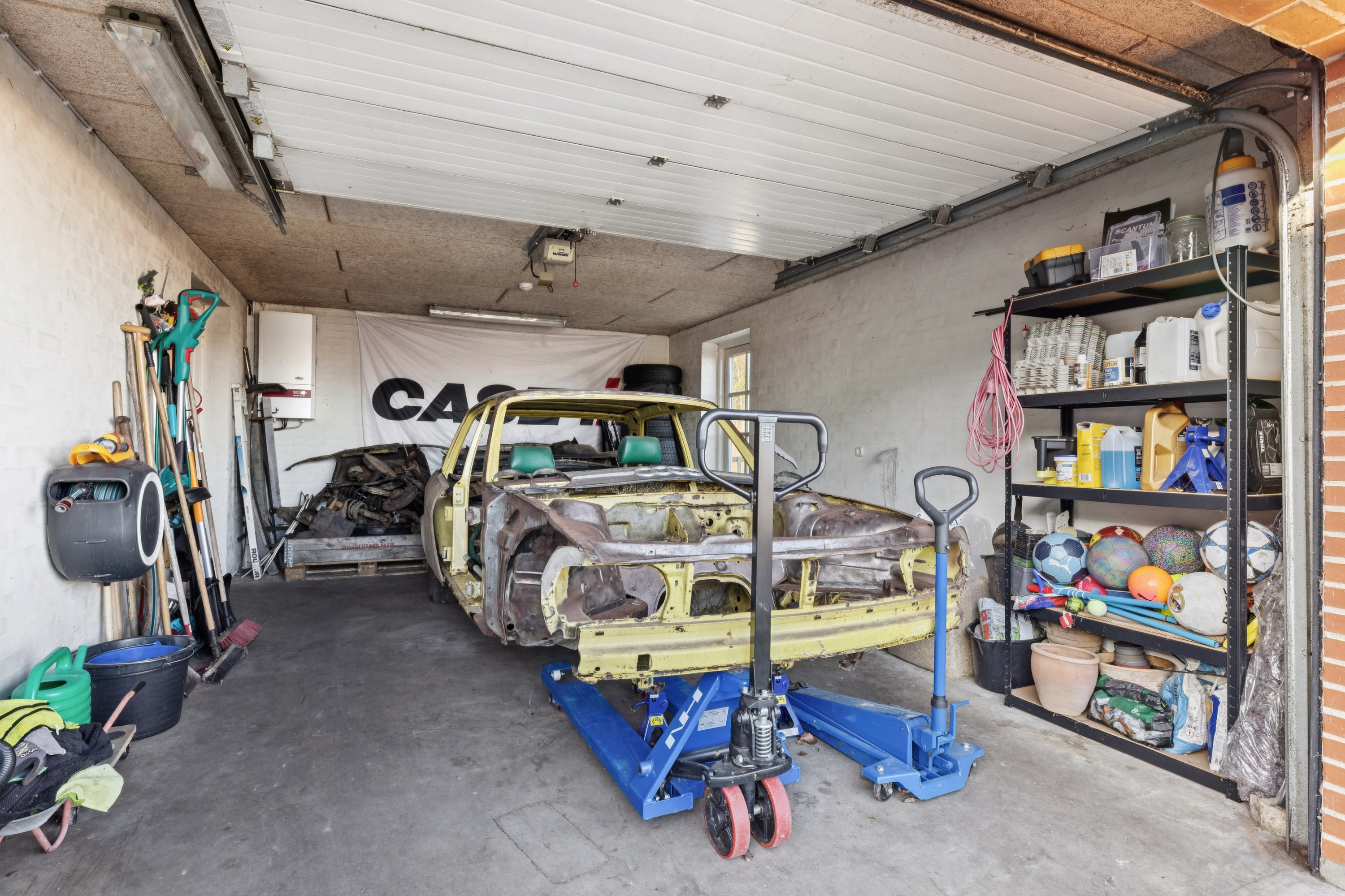 Fremhævet garage billede i fuldskærmstilstand. Billede af Gammelstrupvej 12, 8831 Løgstrup