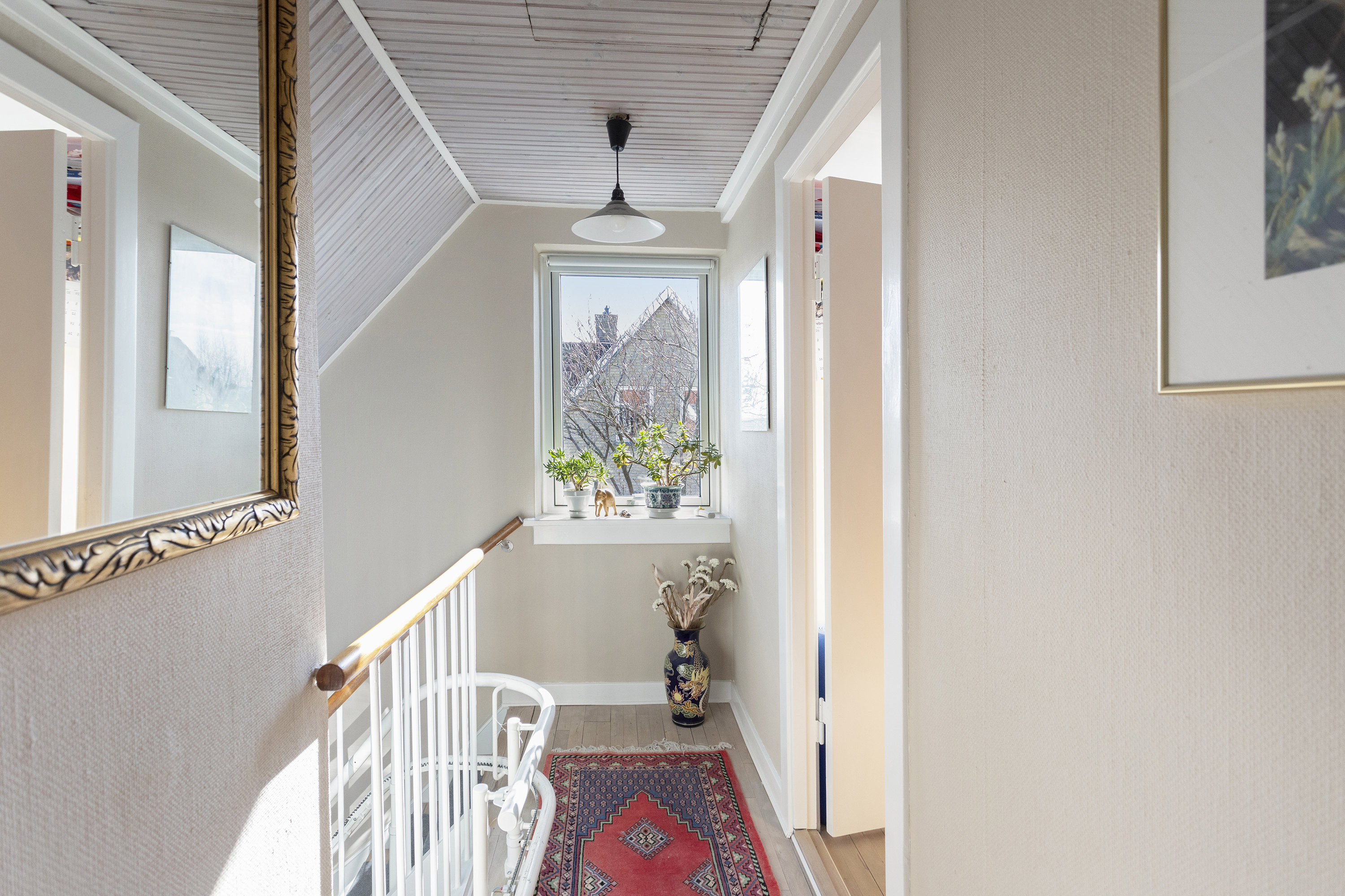 Fremhævet trappe billede i fuldskærmstilstand. Billede af Vestbirk Alle 71, 2770 Kastrup