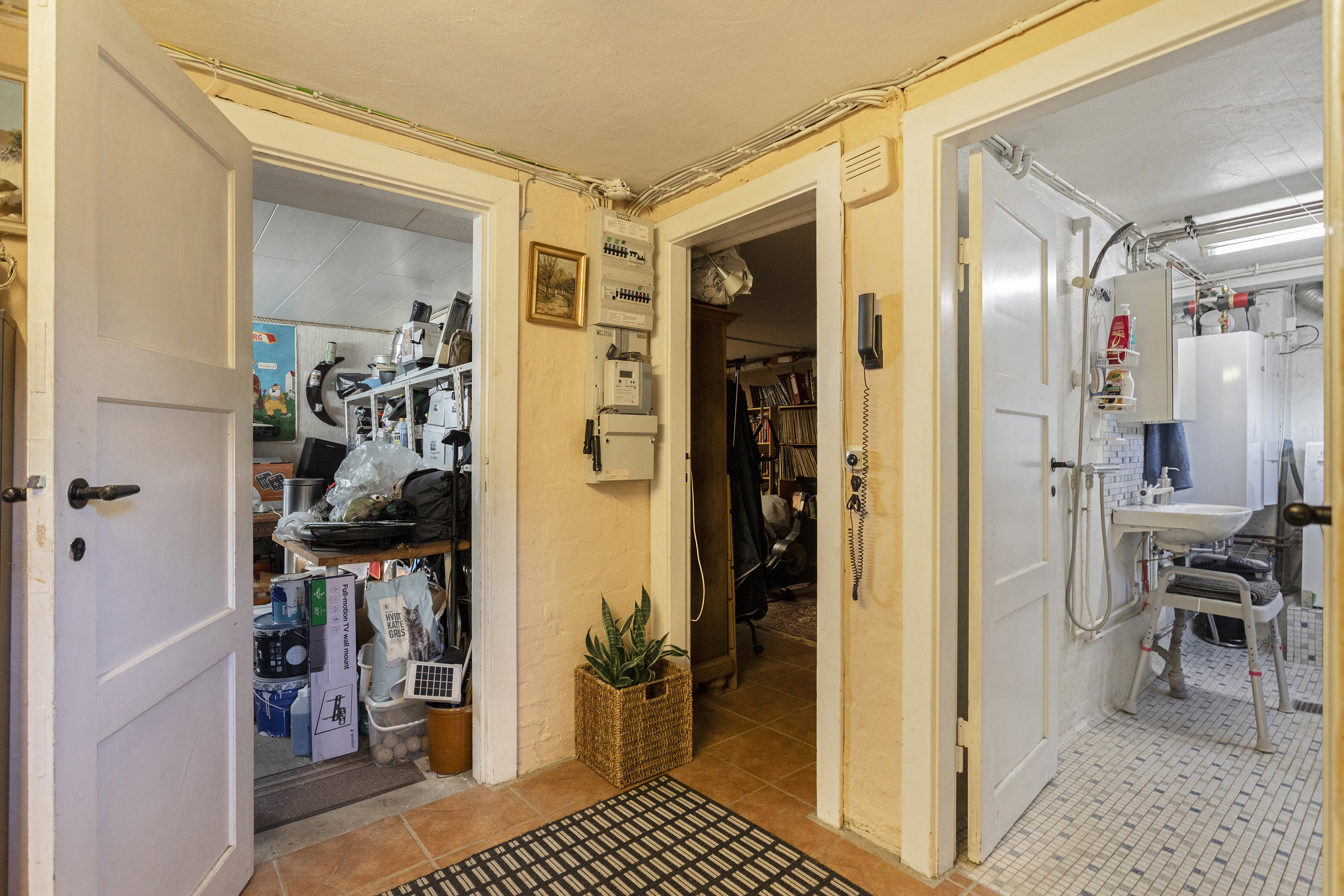 Fremhævet kælder billede i fuldskærmstilstand. Billede af Vestbirk Alle 71, 2770 Kastrup