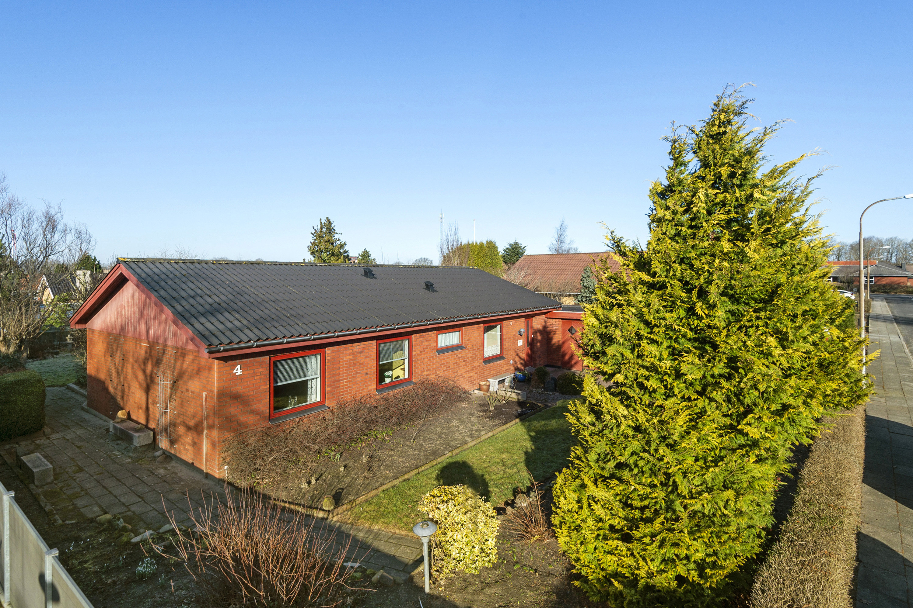 Fremhævet ejendommen billede i fuldskærmstilstand. Billede af Løgstørvej 4, 6700 Esbjerg