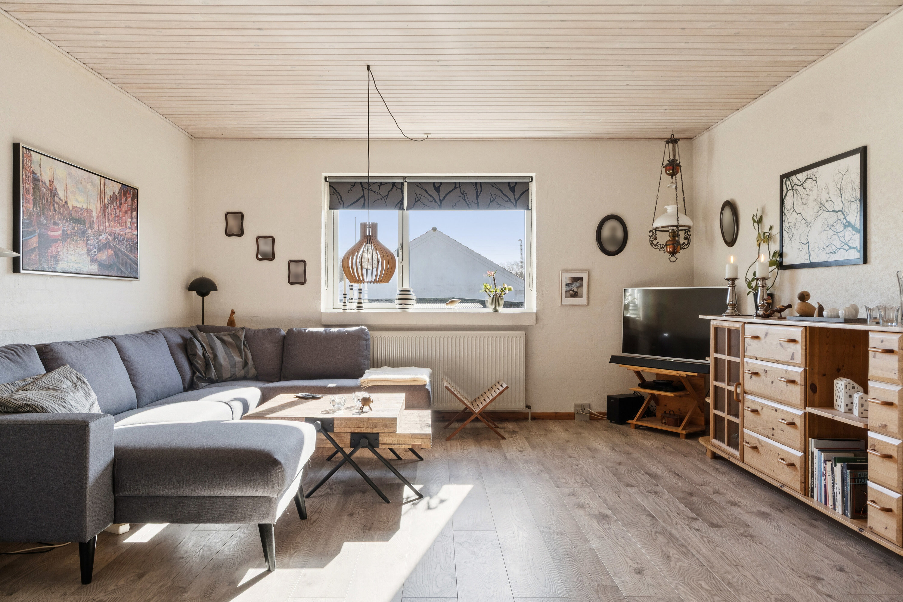 Fremhævet stue billede i fuldskærmstilstand. Billede af Baldersvej 24, 9800 Hjørring