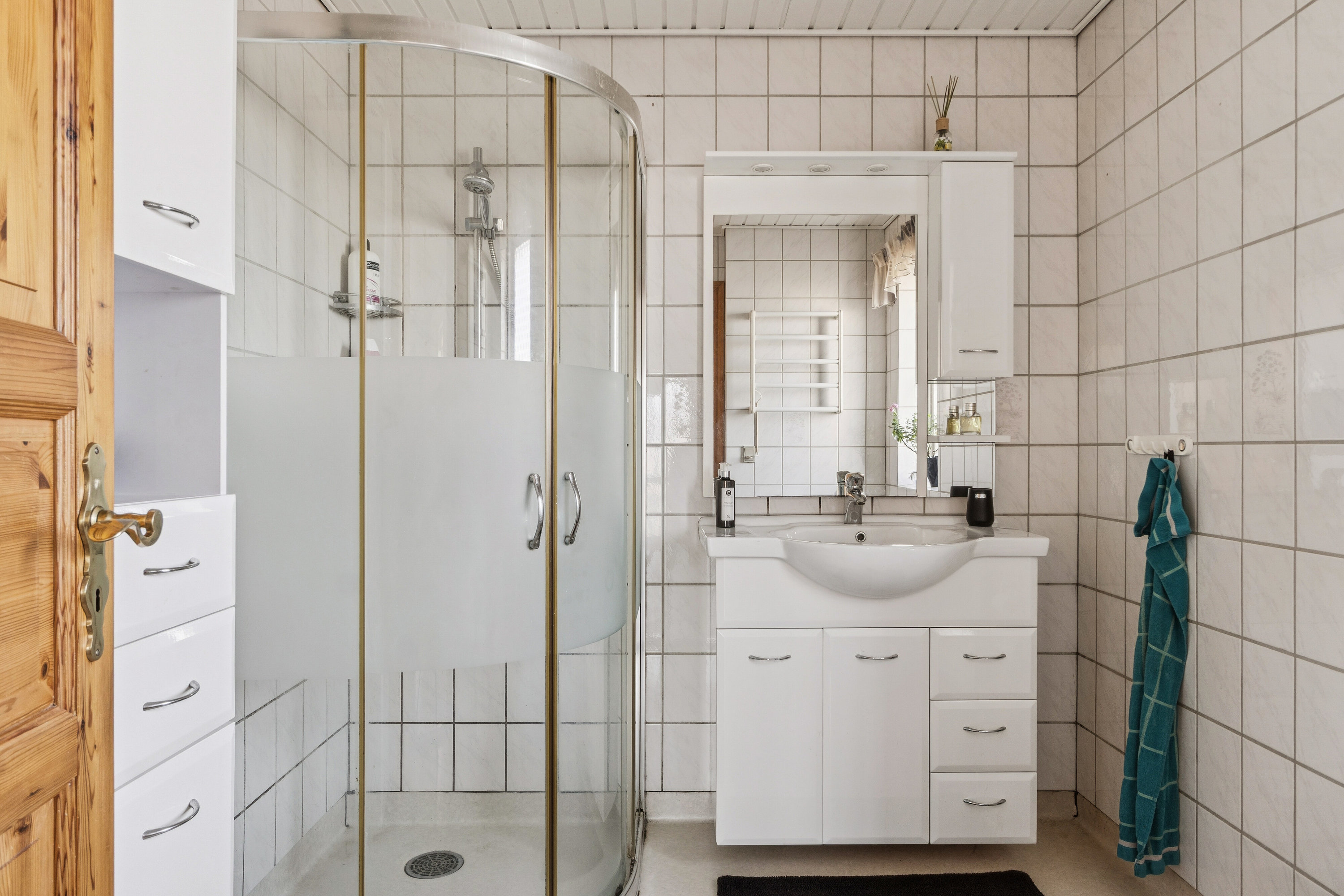 Fremhævet badeværelse billede i fuldskærmstilstand. Billede af Baldersvej 24, 9800 Hjørring