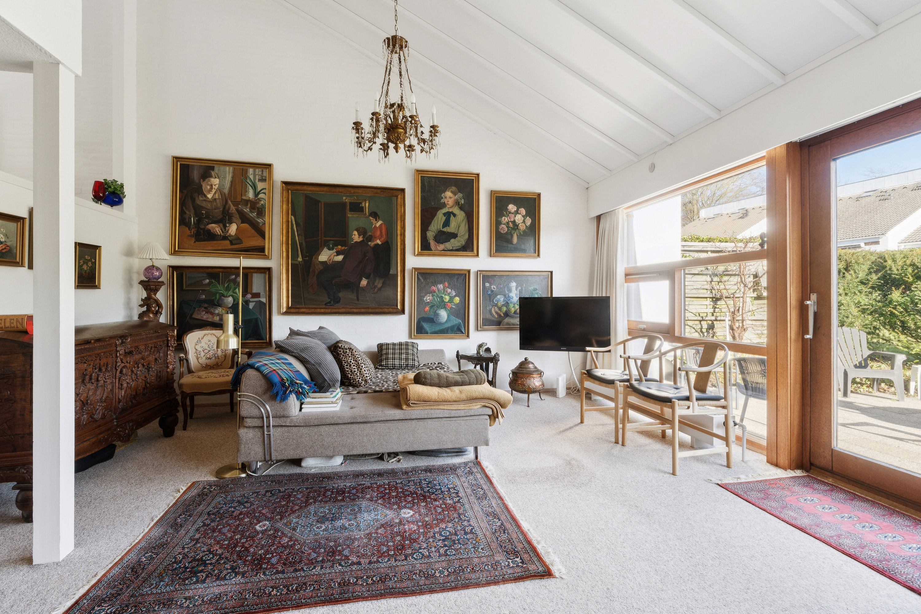 Fremhævet stue billede i fuldskærmstilstand. Billede af Zoarparken 8, 3480 Fredensborg