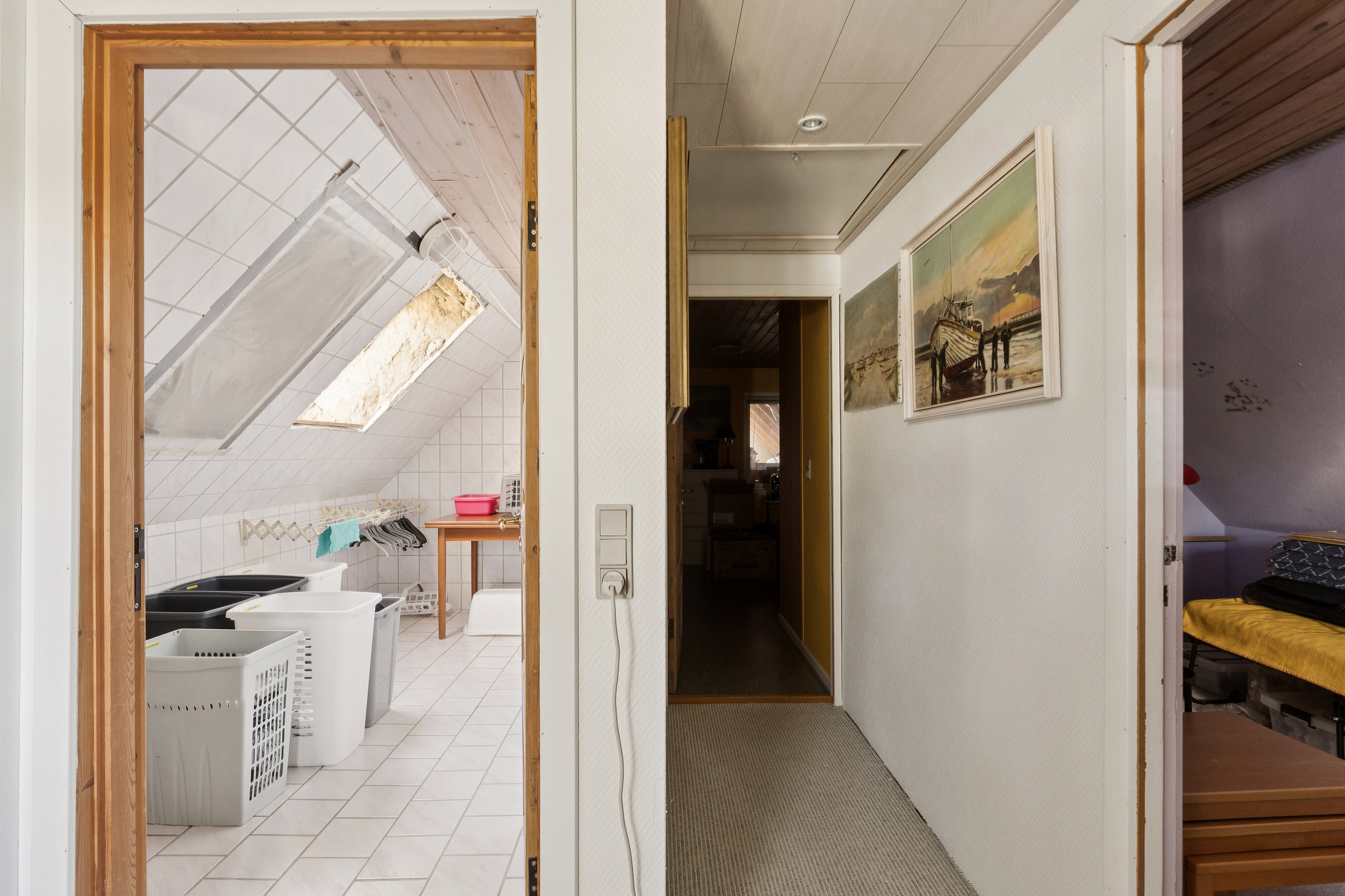 Fremhævet hall billede i fuldskærmstilstand. Billede af Ilbro Byvej 108, 9800 Hjørring