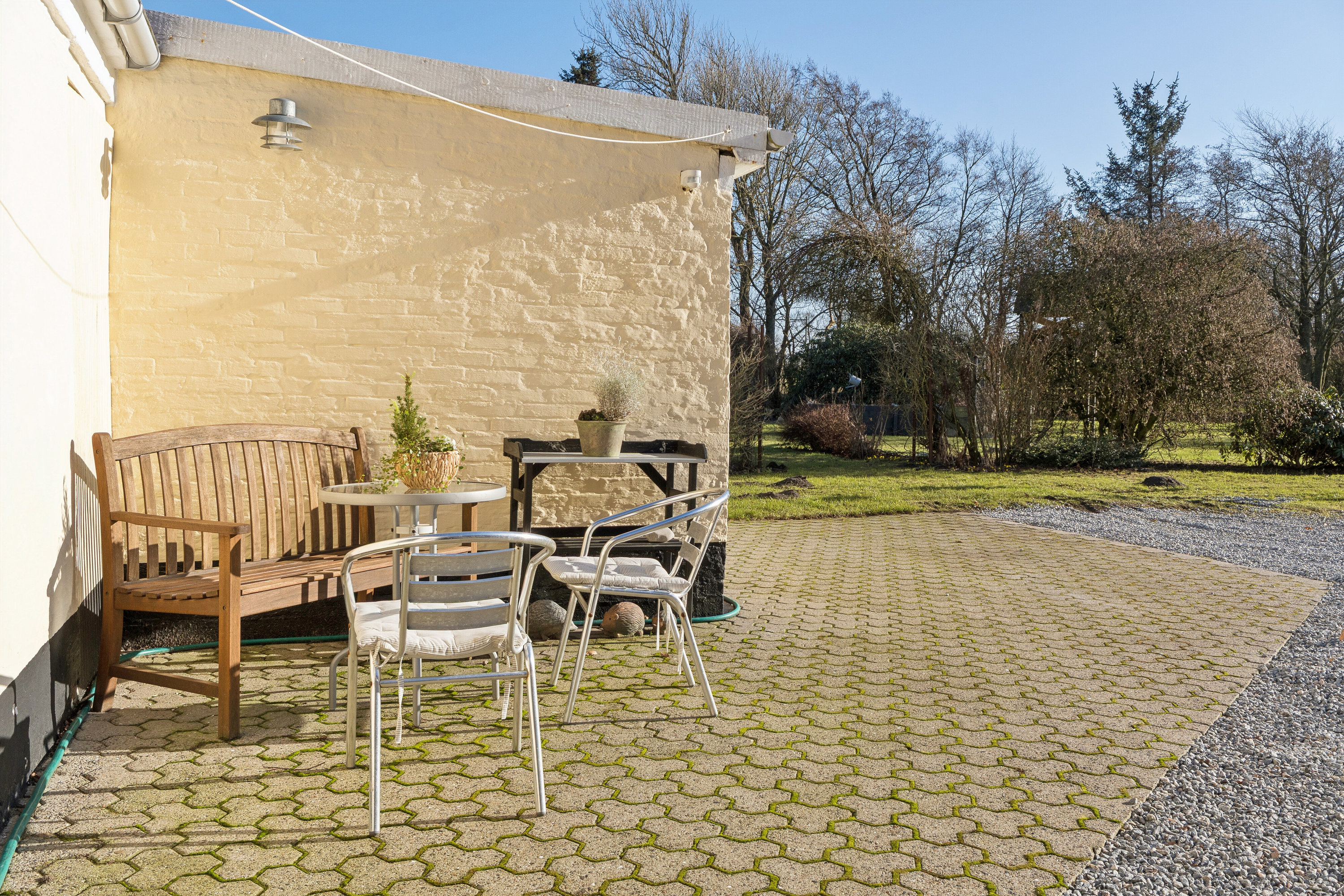 Fremhævet set fra haven billede i fuldskærmstilstand. Billede af Ilbro Byvej 108, 9800 Hjørring