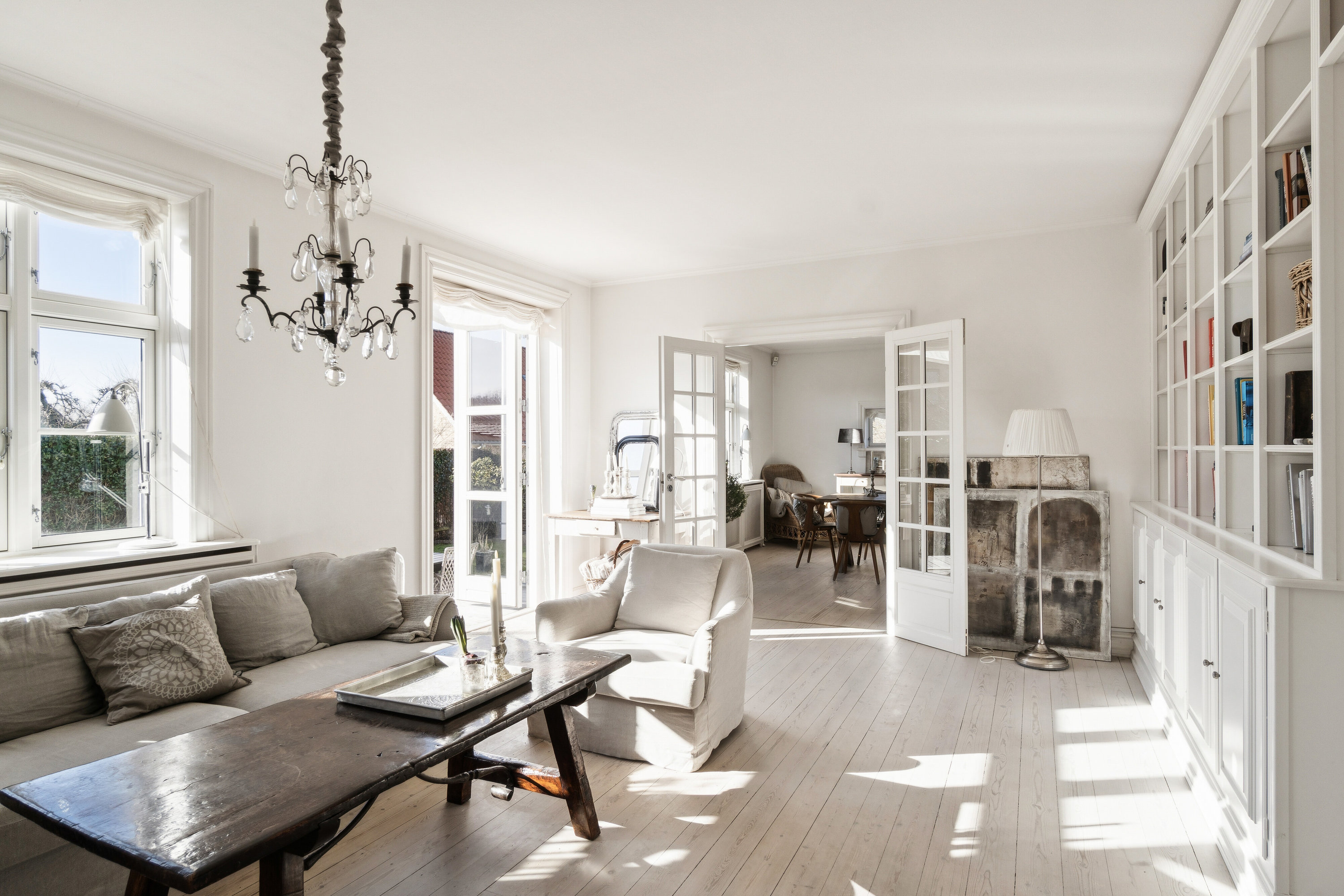 Fremhævet stue billede i fuldskærmstilstand. Billede af Hjortekærsvej 119A, 2800 Kongens Lyngby