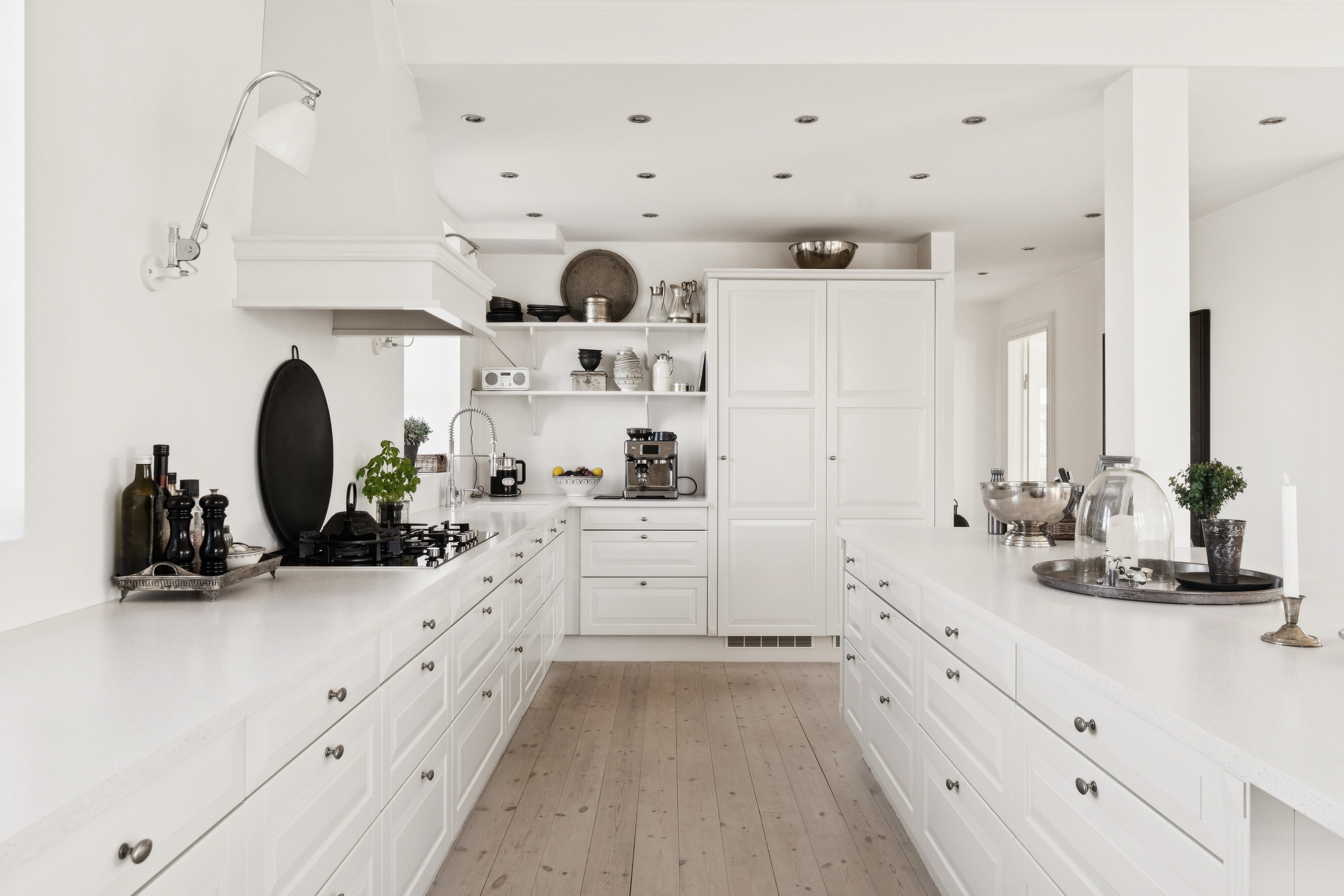 Fremhævet køkken billede i fuldskærmstilstand. Billede af Hjortekærsvej 119A, 2800 Kongens Lyngby