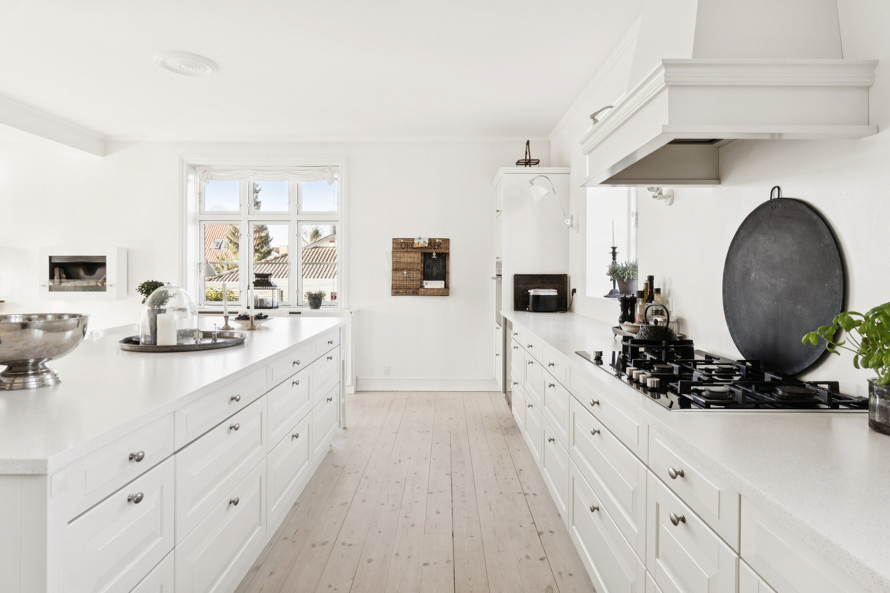 Fremhævet køkken billede i fuldskærmstilstand. Billede af Hjortekærsvej 119A, 2800 Kongens Lyngby