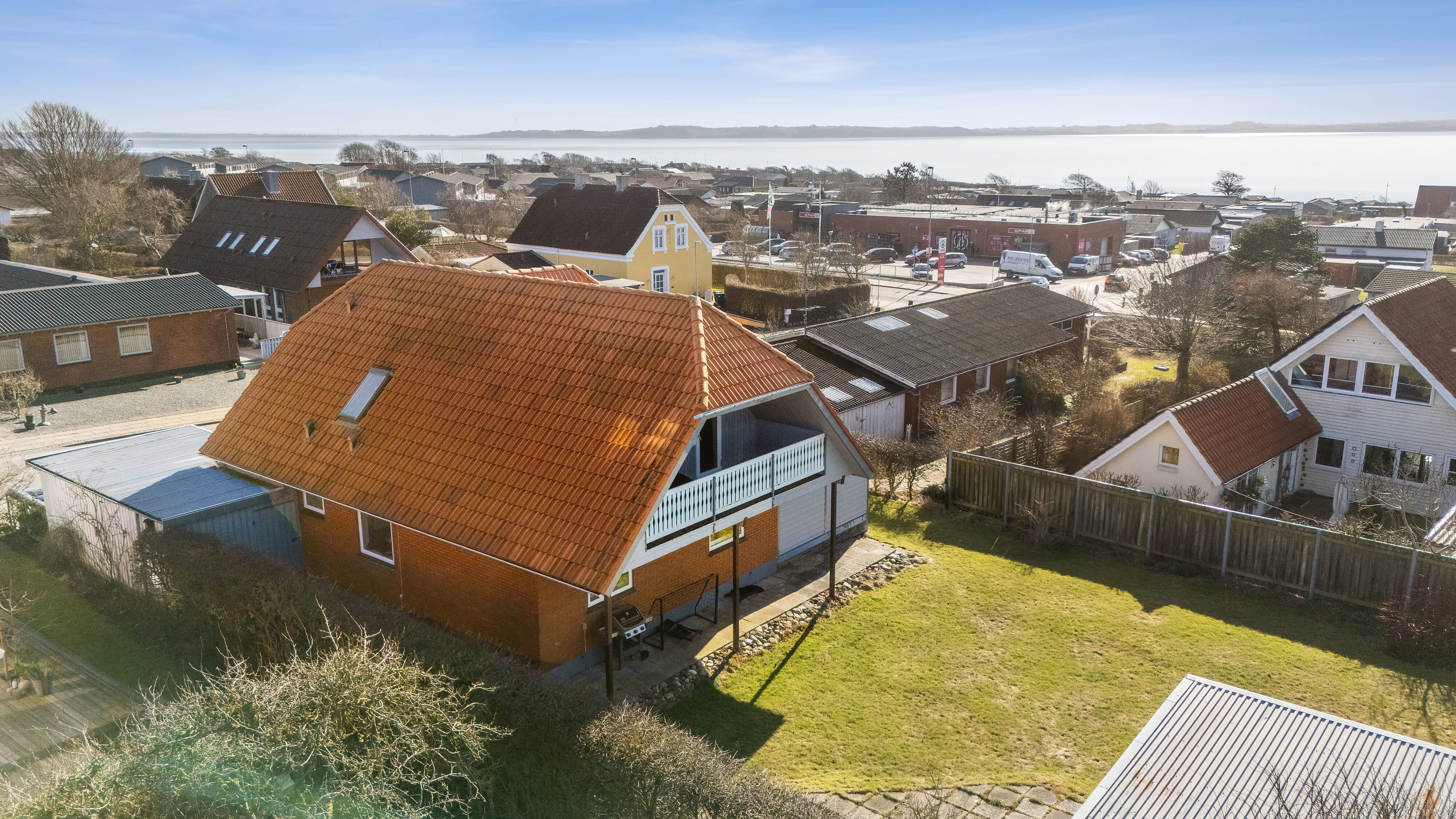 Fremhævet set fra haven billede i fuldskærmstilstand. Billede af Fjordlystvej 24, 7700 Thisted