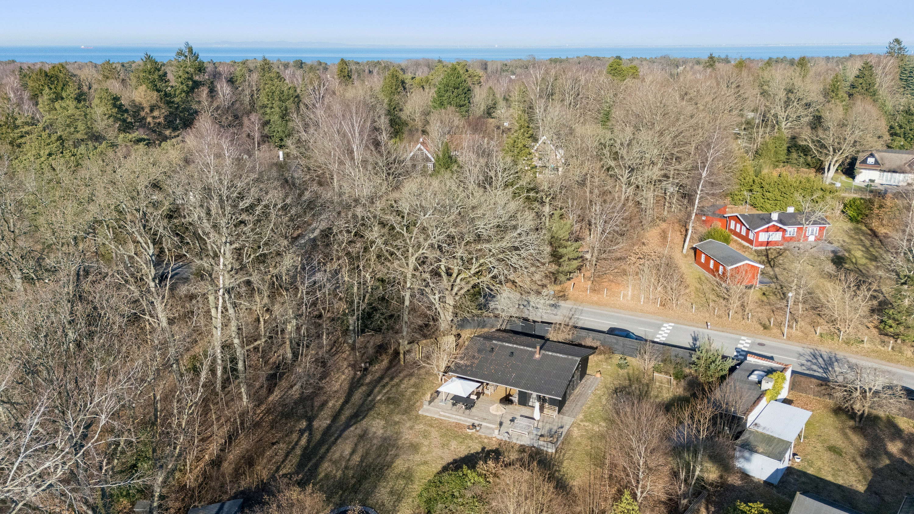 Fremhævet luftfoto billede i fuldskærmstilstand. Billede af Villingebækvej 81, 3100 Hornbæk