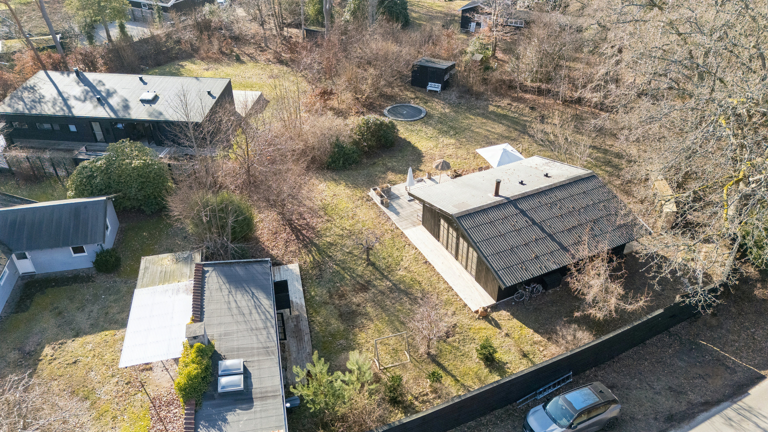 Fremhævet luftfoto billede i fuldskærmstilstand. Billede af Villingebækvej 81, 3100 Hornbæk