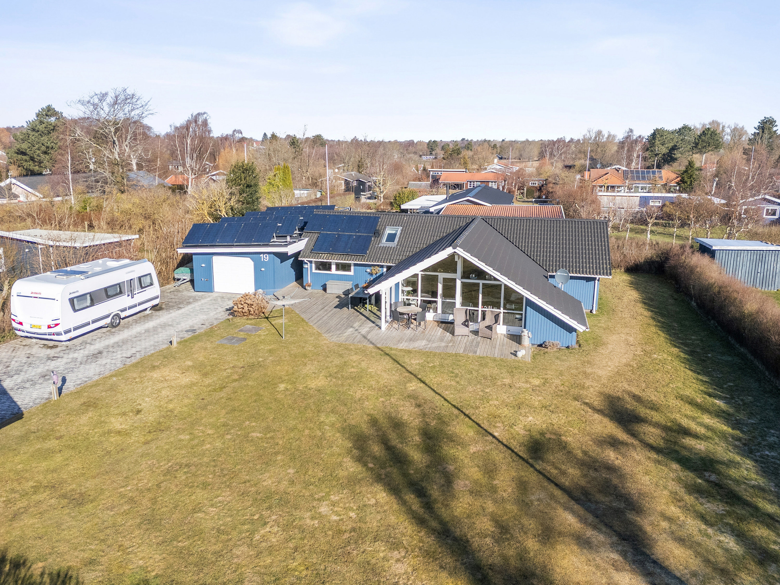 Fremhævet set fra haven billede i fuldskærmstilstand. Billede af Engtoften 19, Kelstrup, 4200 Slagelse