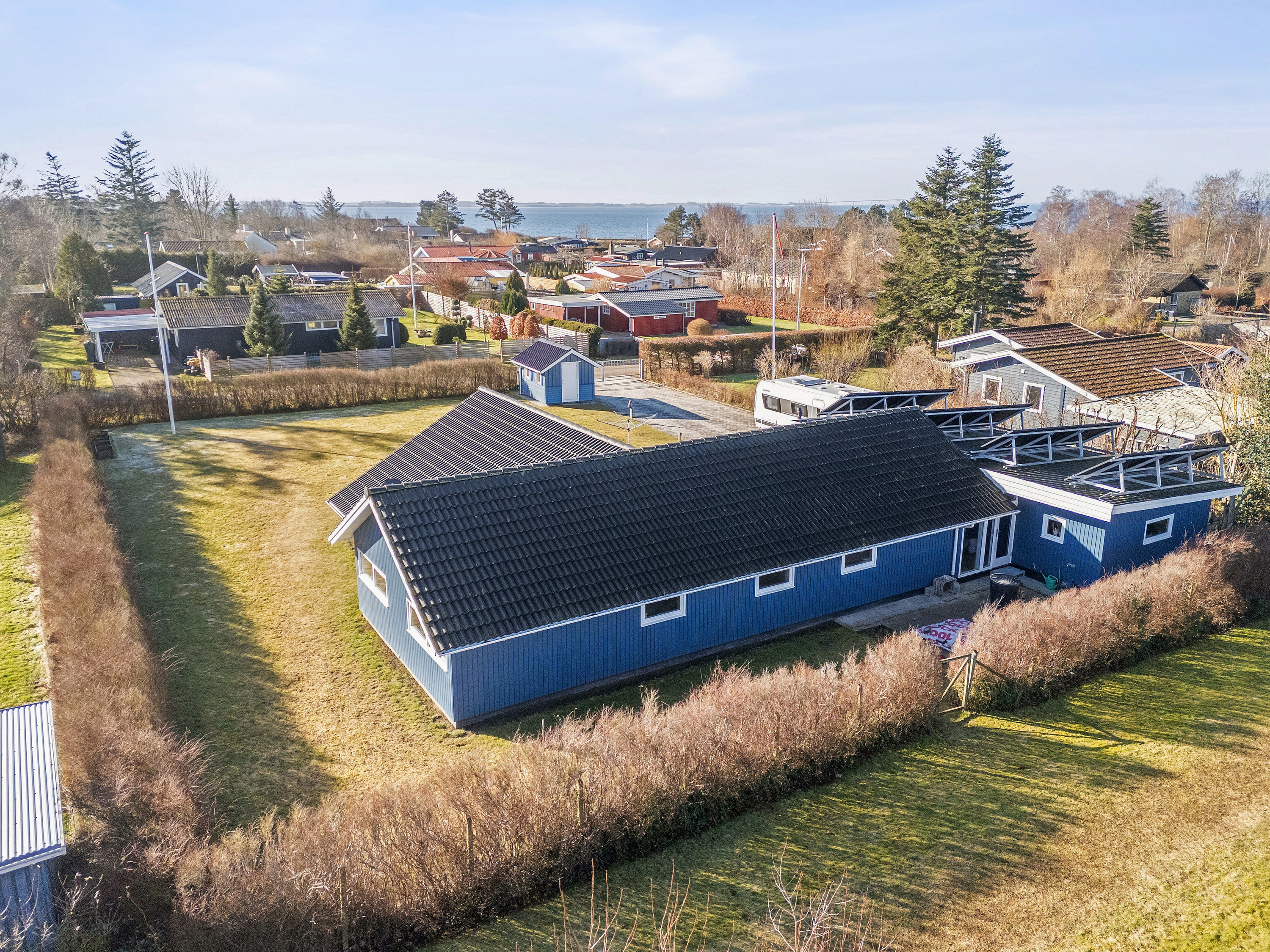 Fremhævet set fra haven billede i fuldskærmstilstand. Billede af Engtoften 19, Kelstrup, 4200 Slagelse