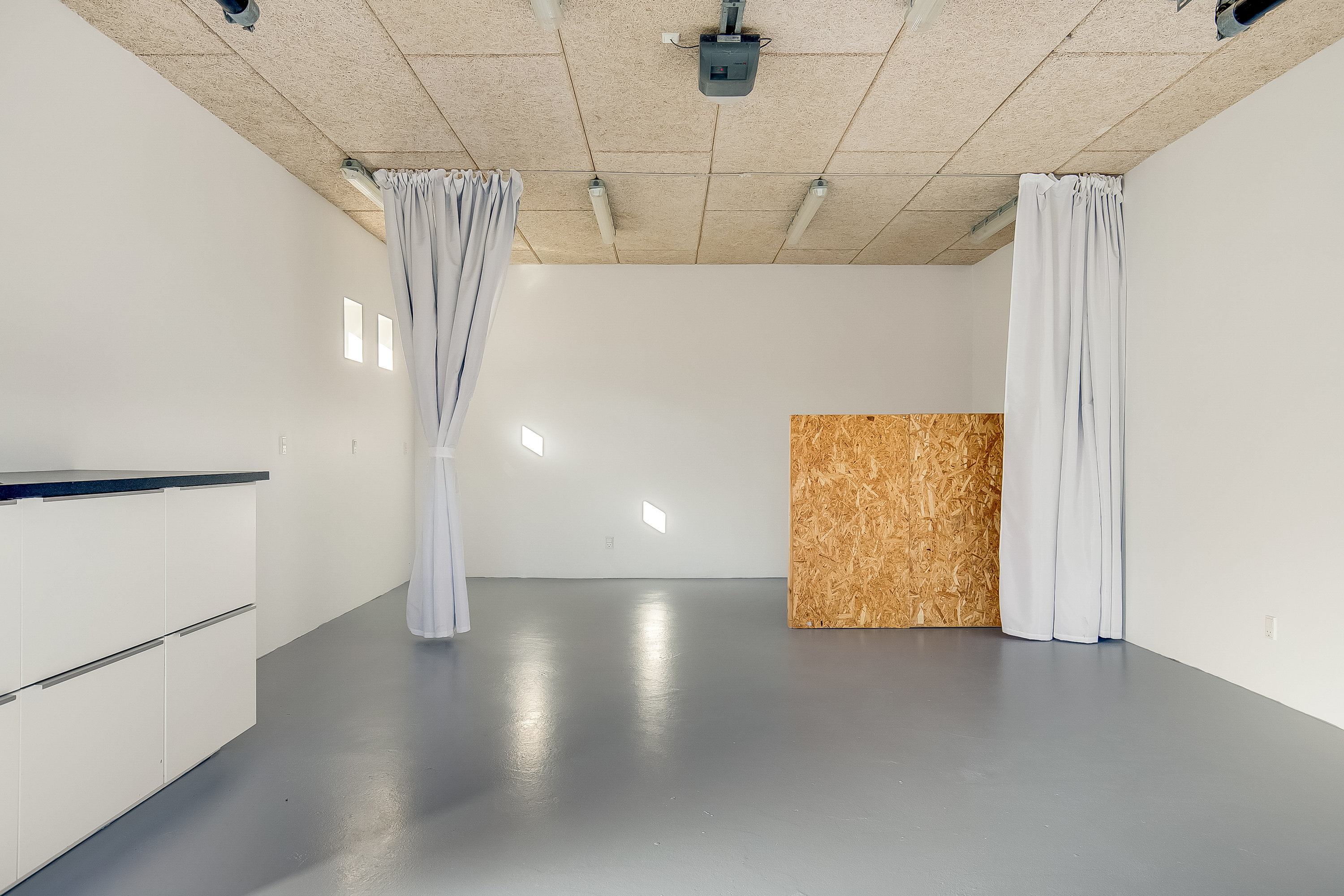 Fremhævet garage billede i fuldskærmstilstand. Billede af Gl. Bjært 34, 6091 Bjert