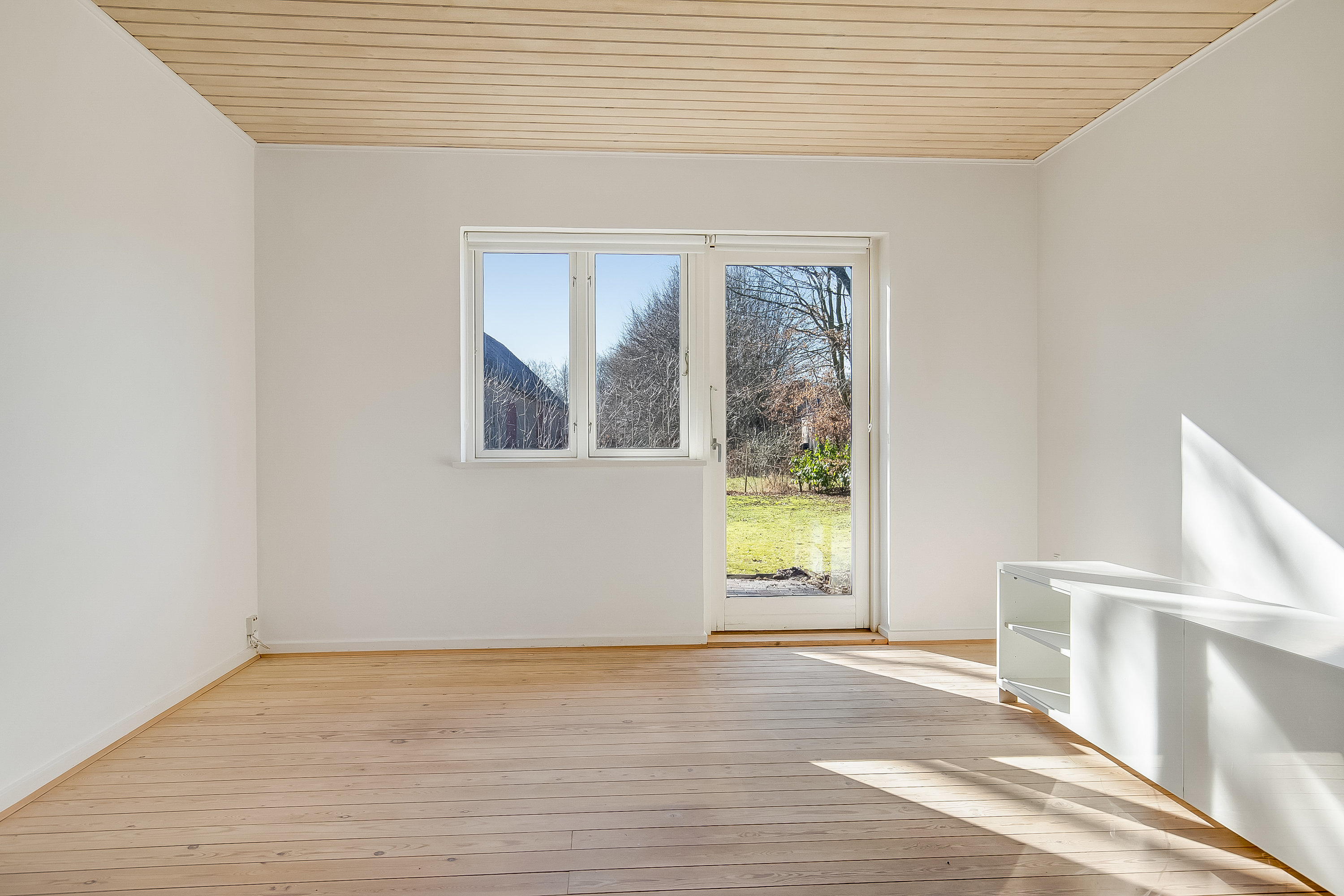 Fremhævet stue billede i fuldskærmstilstand. Billede af Gl. Bjært 34, 6091 Bjert