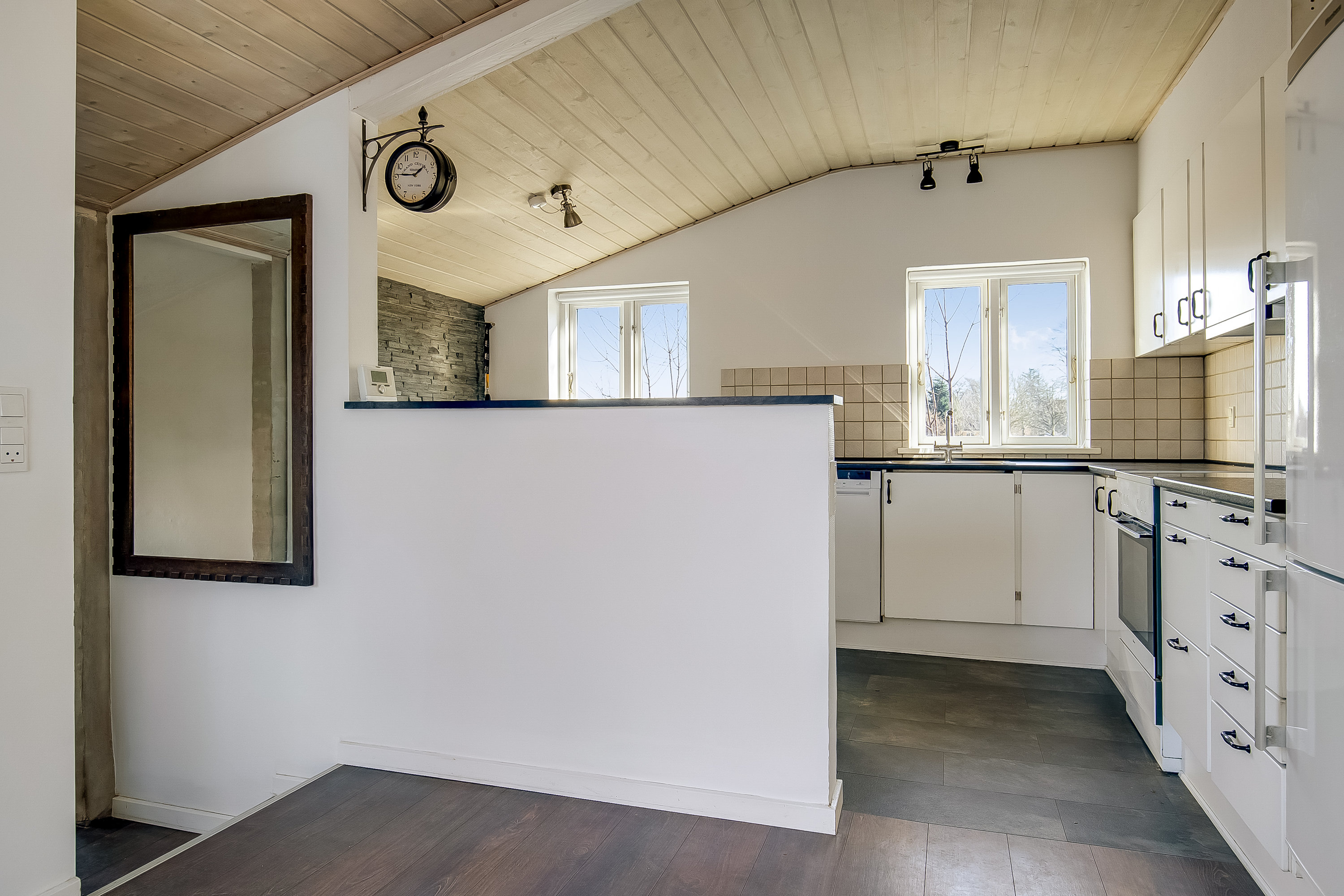 Fremhævet køkken billede i fuldskærmstilstand. Billede af Gl. Bjært 34, 6091 Bjert