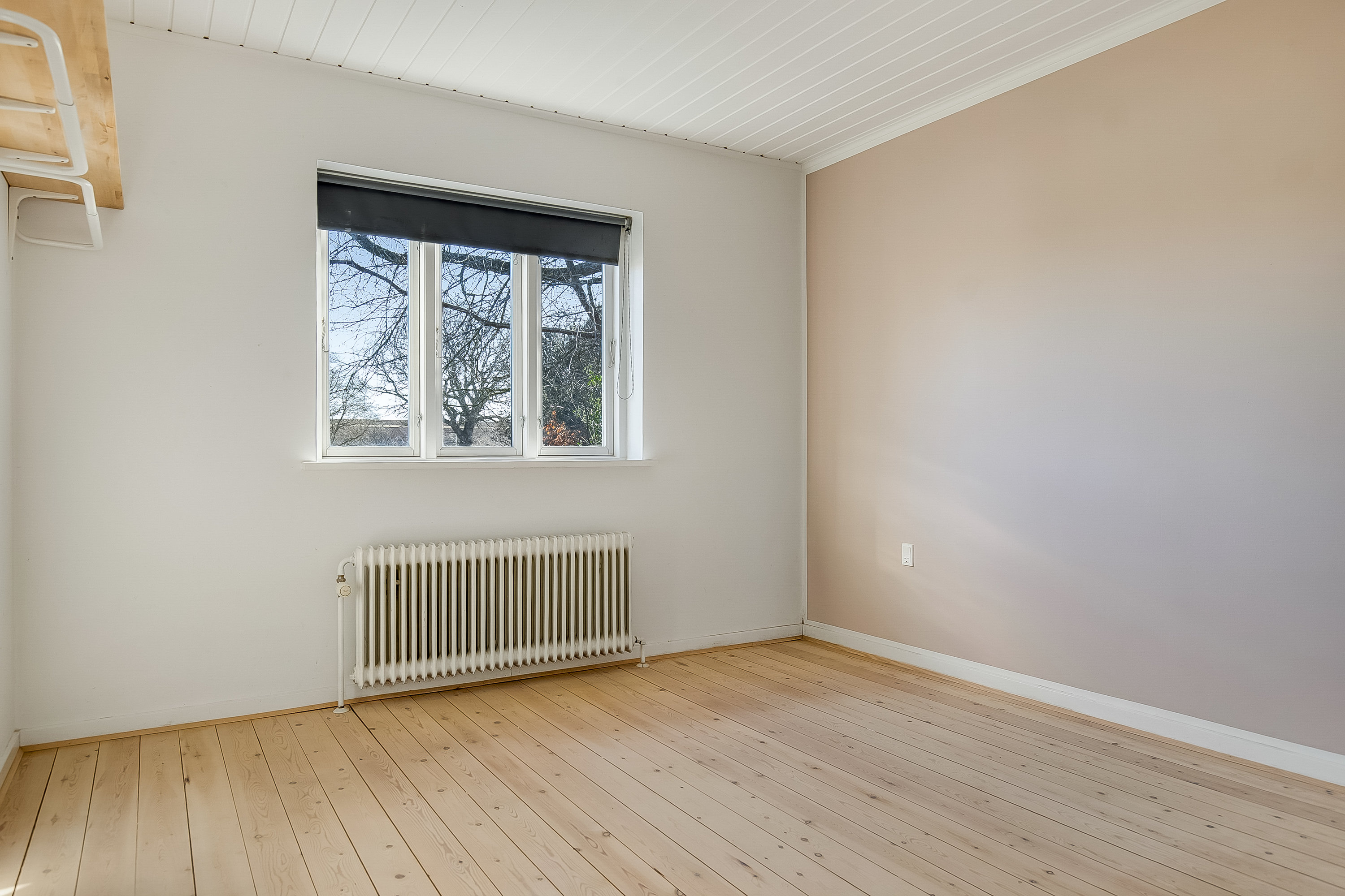 Fremhævet soveværelse billede i fuldskærmstilstand. Billede af Gl. Bjært 34, 6091 Bjert