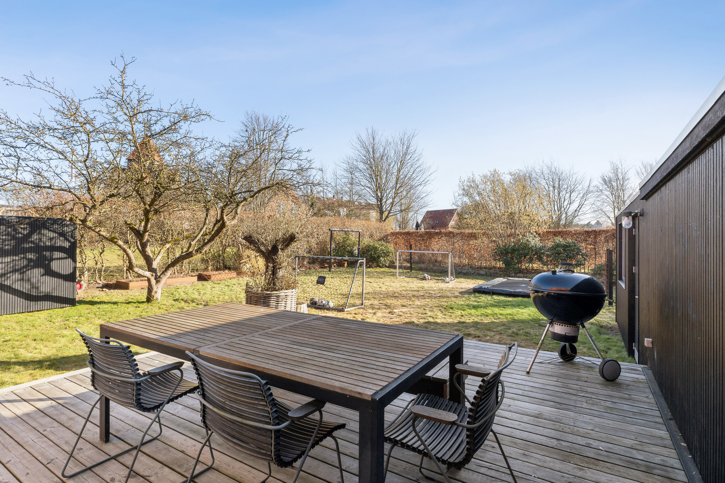 Fremhævet set fra haven billede i fuldskærmstilstand. Billede af Vestre Allé 23, 8600 Silkeborg