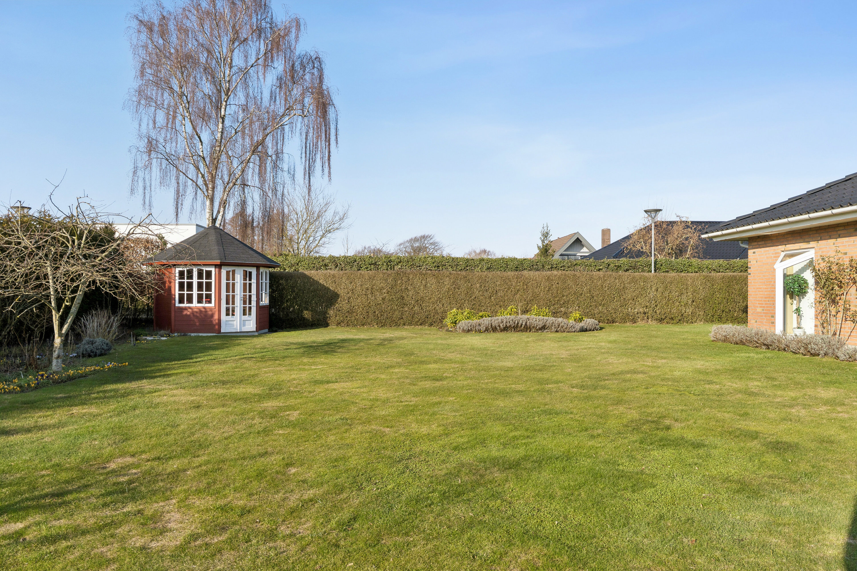 Fremhævet set fra haven billede i fuldskærmstilstand. Billede af Kalveknækket 19, Kollund, 6340 Kruså