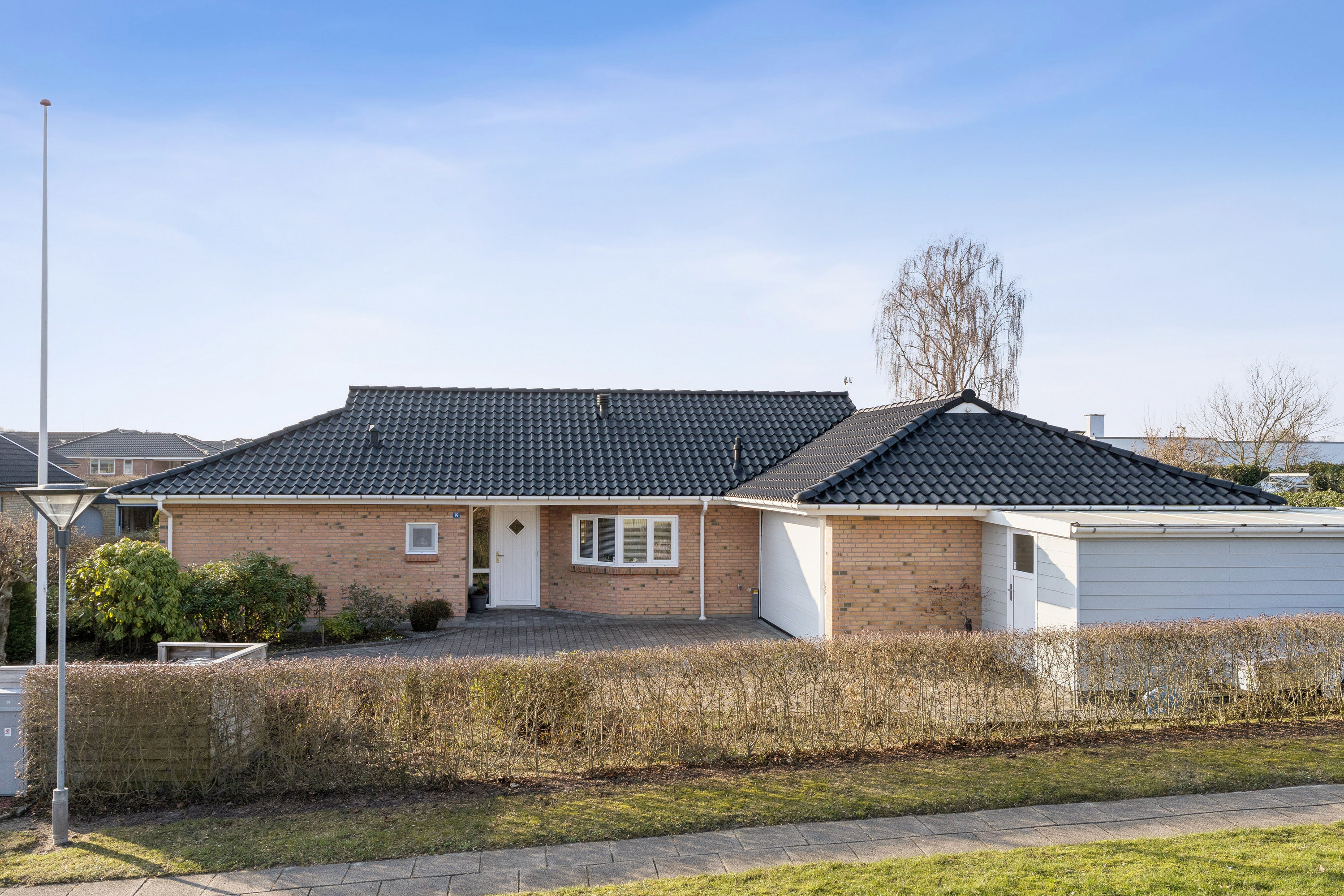 Fremhævet set fra haven billede i fuldskærmstilstand. Billede af Kalveknækket 19, Kollund, 6340 Kruså