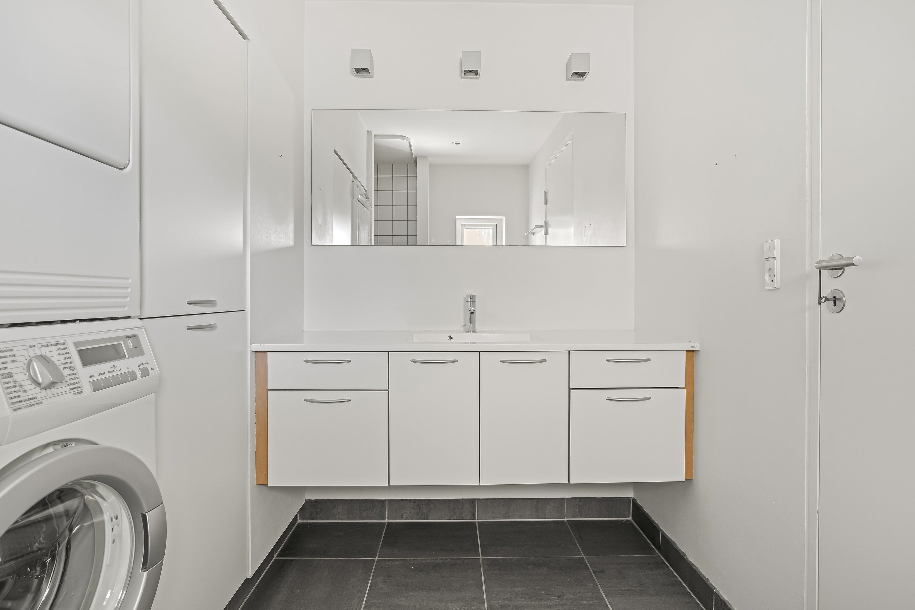 Fremhævet badeværelse billede i fuldskærmstilstand. Billede af Ewaldsvej 32-34, 7500 Holstebro