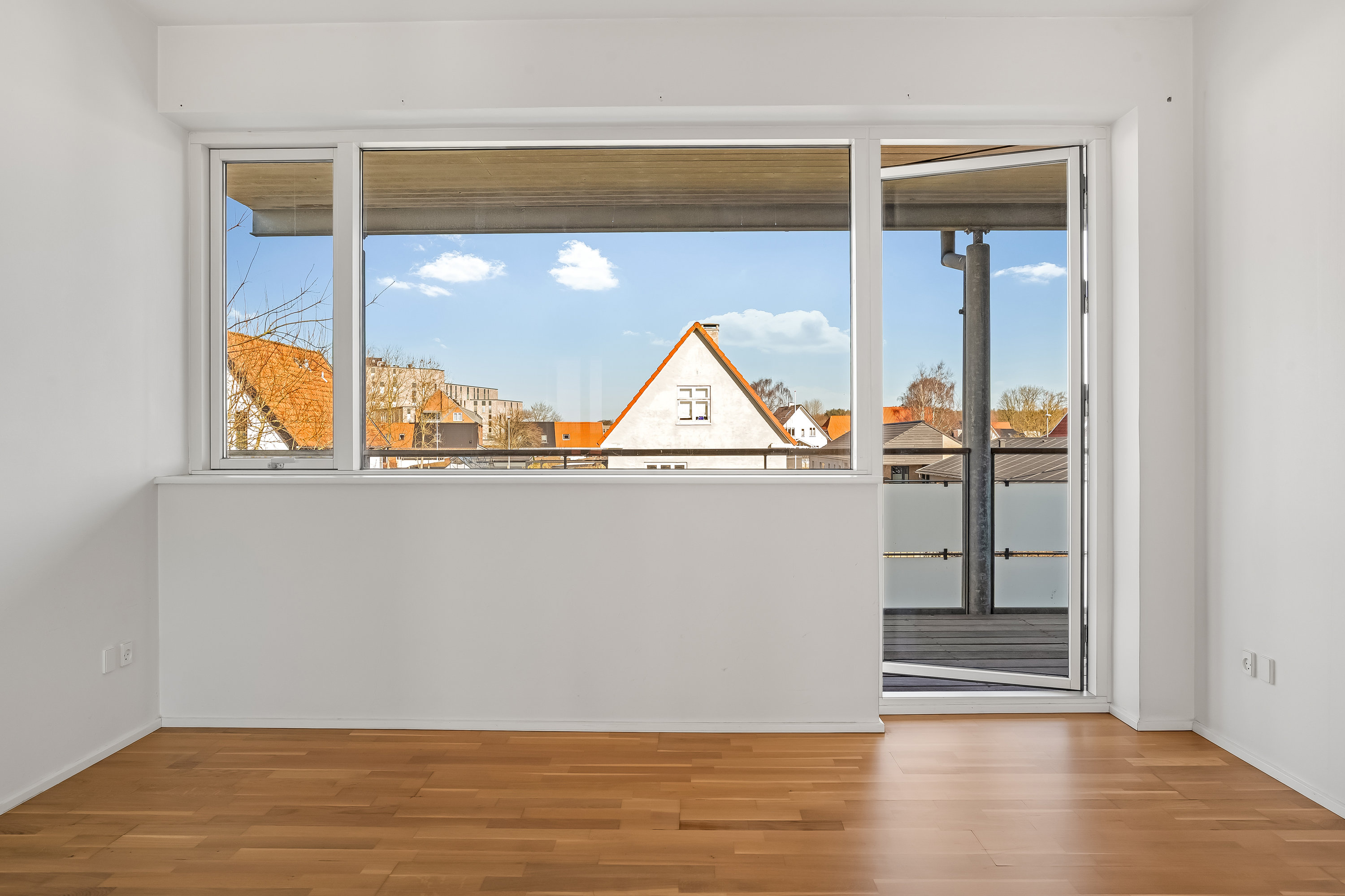 Fremhævet værelse billede i fuldskærmstilstand. Billede af Ewaldsvej 32-34, 7500 Holstebro