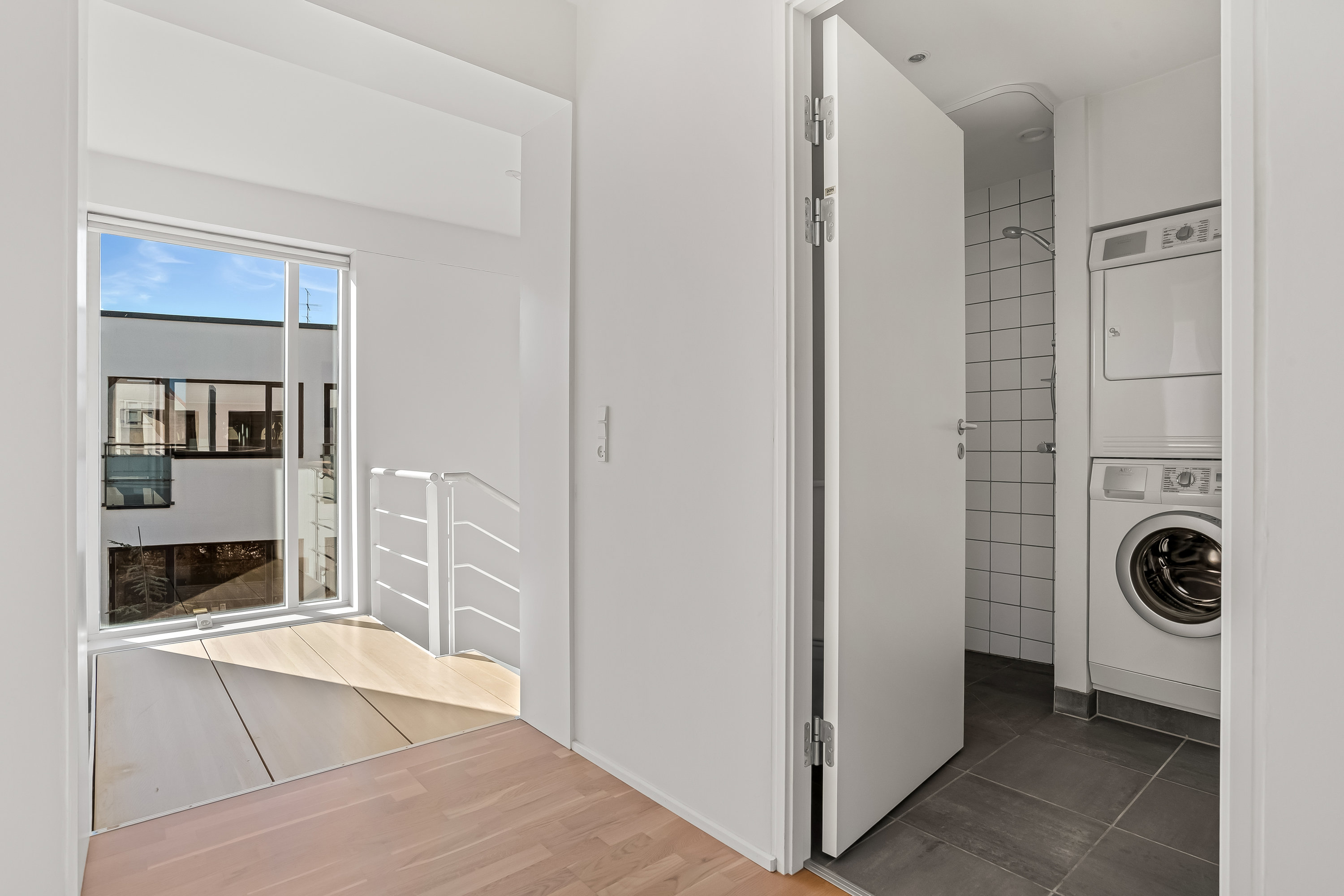 Fremhævet gang billede i fuldskærmstilstand. Billede af Ewaldsvej 32-34, 7500 Holstebro