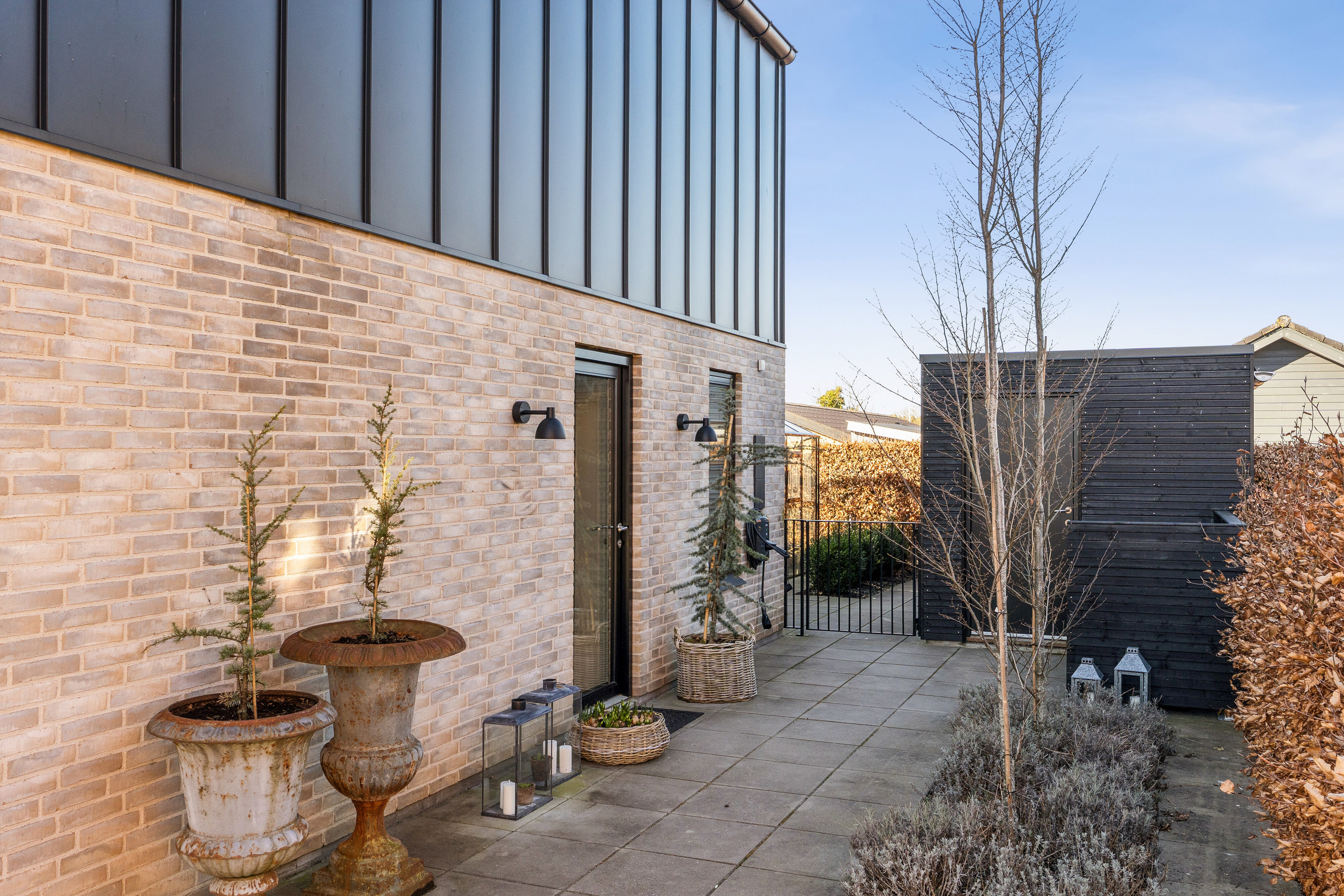 Fremhævet set fra haven billede i fuldskærmstilstand. Billede af Parkvænget 18, 8600 Silkeborg