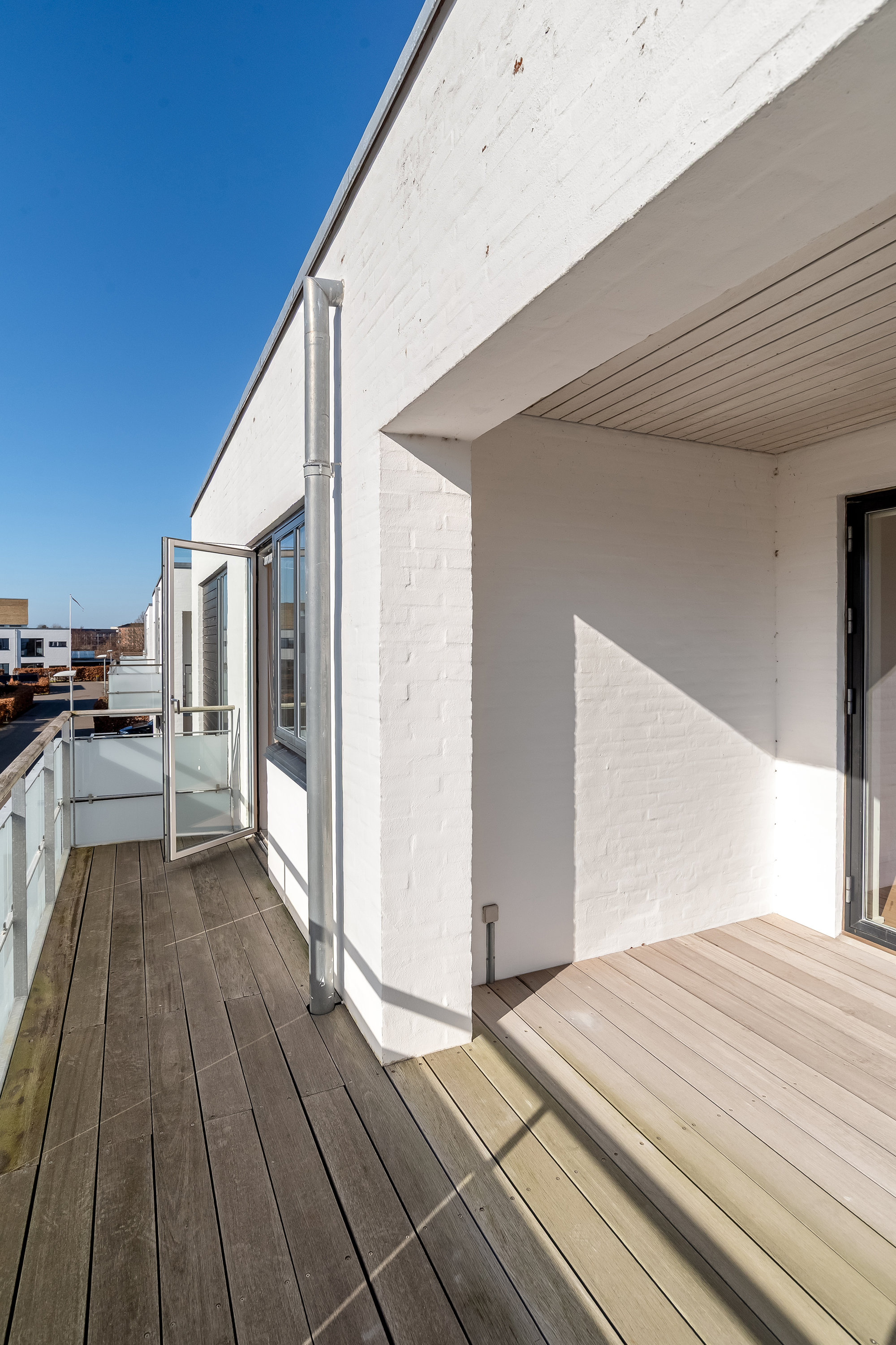 Fremhævet altan billede i fuldskærmstilstand. Billede af Ewaldsvej 32-34, 7500 Holstebro