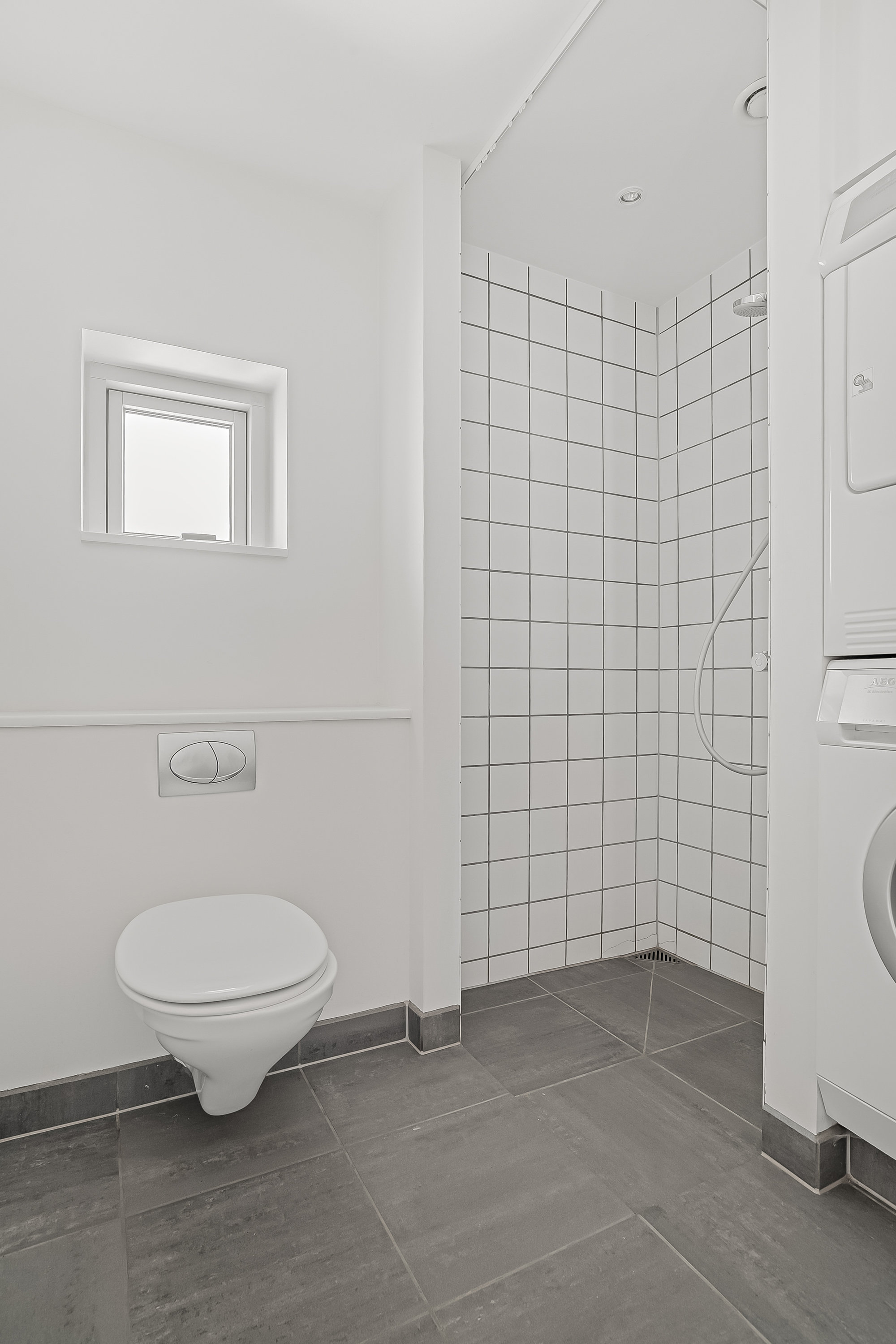 Fremhævet badeværelse billede i fuldskærmstilstand. Billede af Ewaldsvej 32-34, 7500 Holstebro