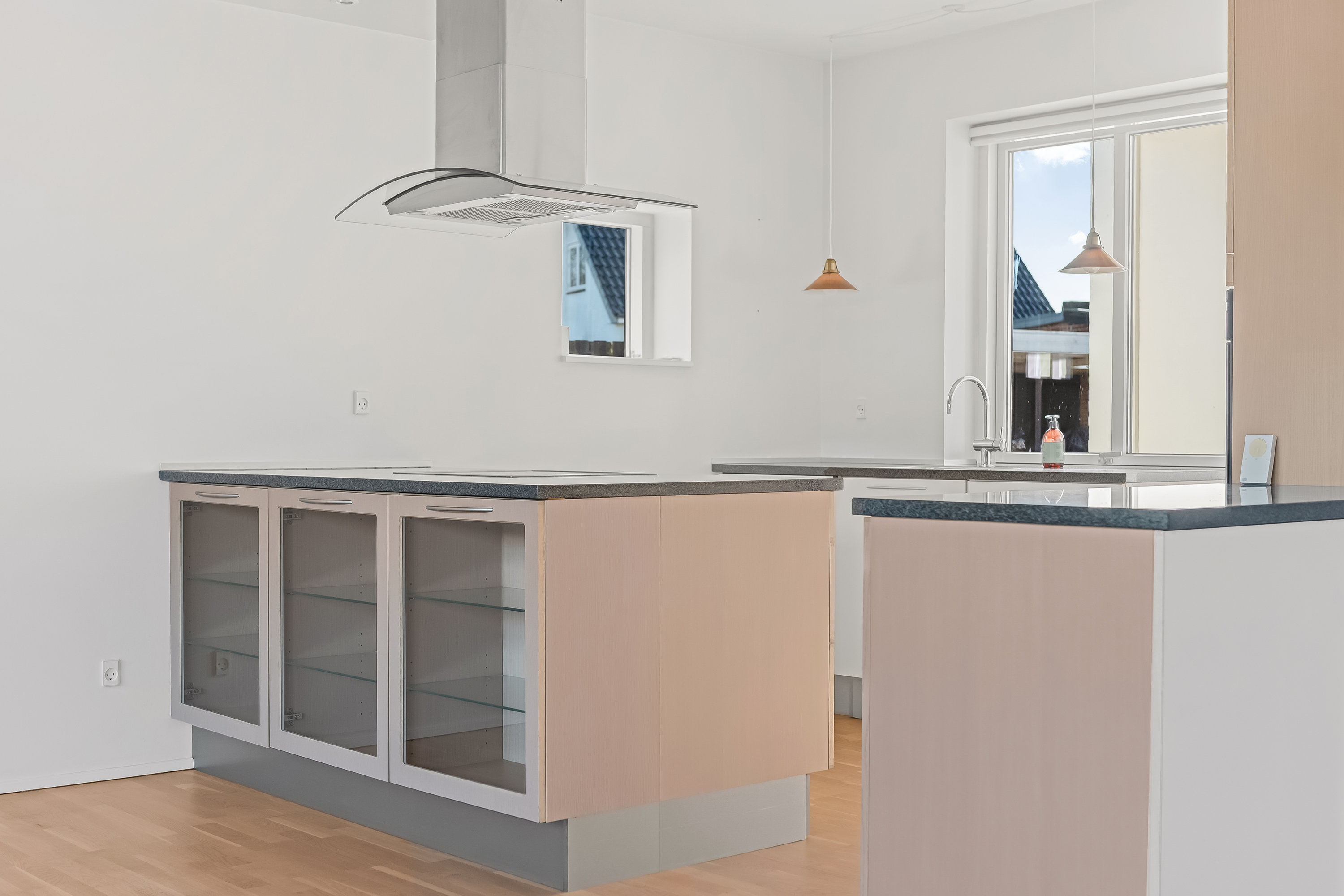 Fremhævet køkken billede i fuldskærmstilstand. Billede af Ewaldsvej 32-34, 7500 Holstebro