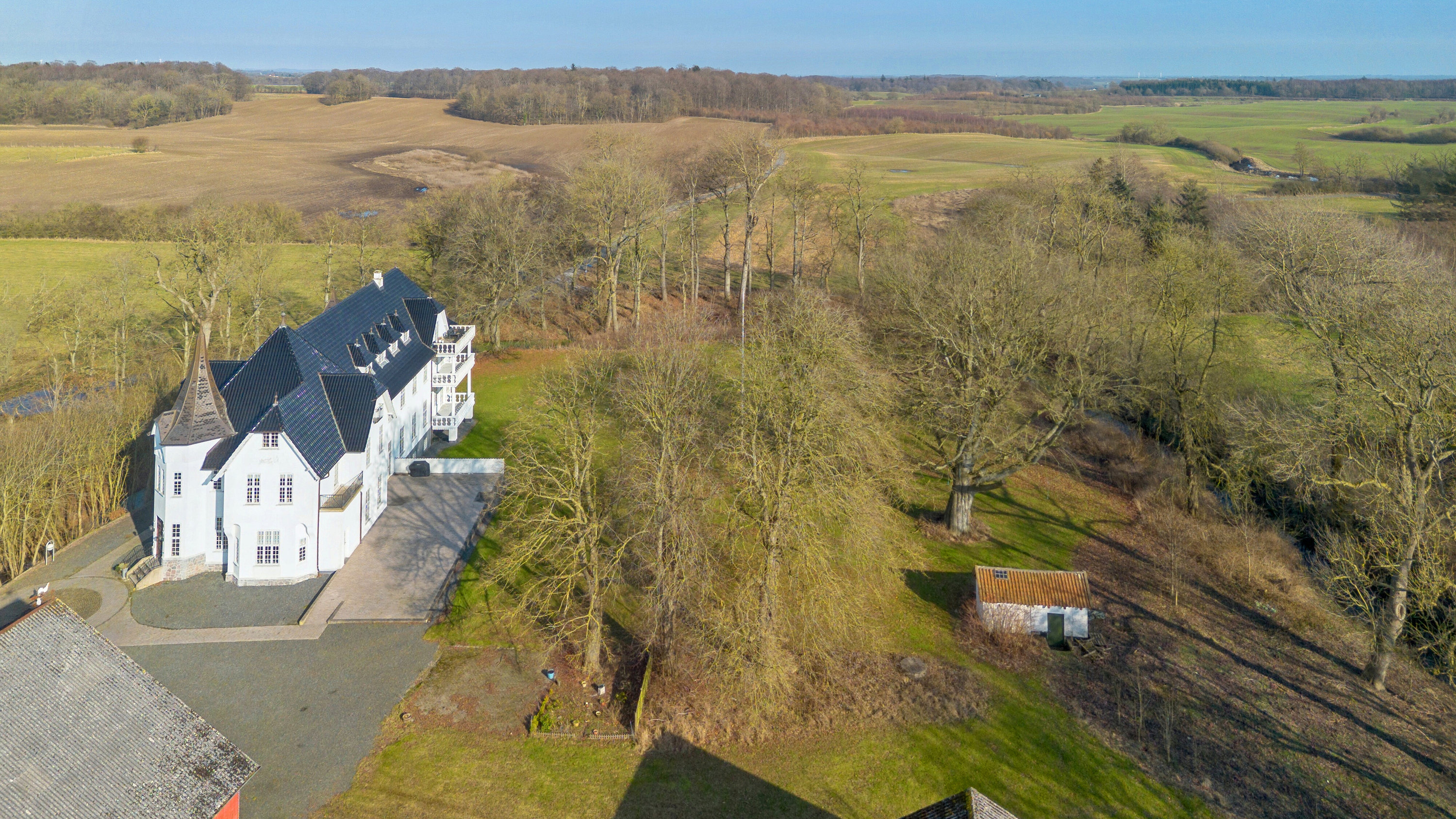 Fremhævet luftfoto billede i fuldskærmstilstand. Billede af Grøngrøftvej 16, Grøngrøft, 6200 Aabenraa