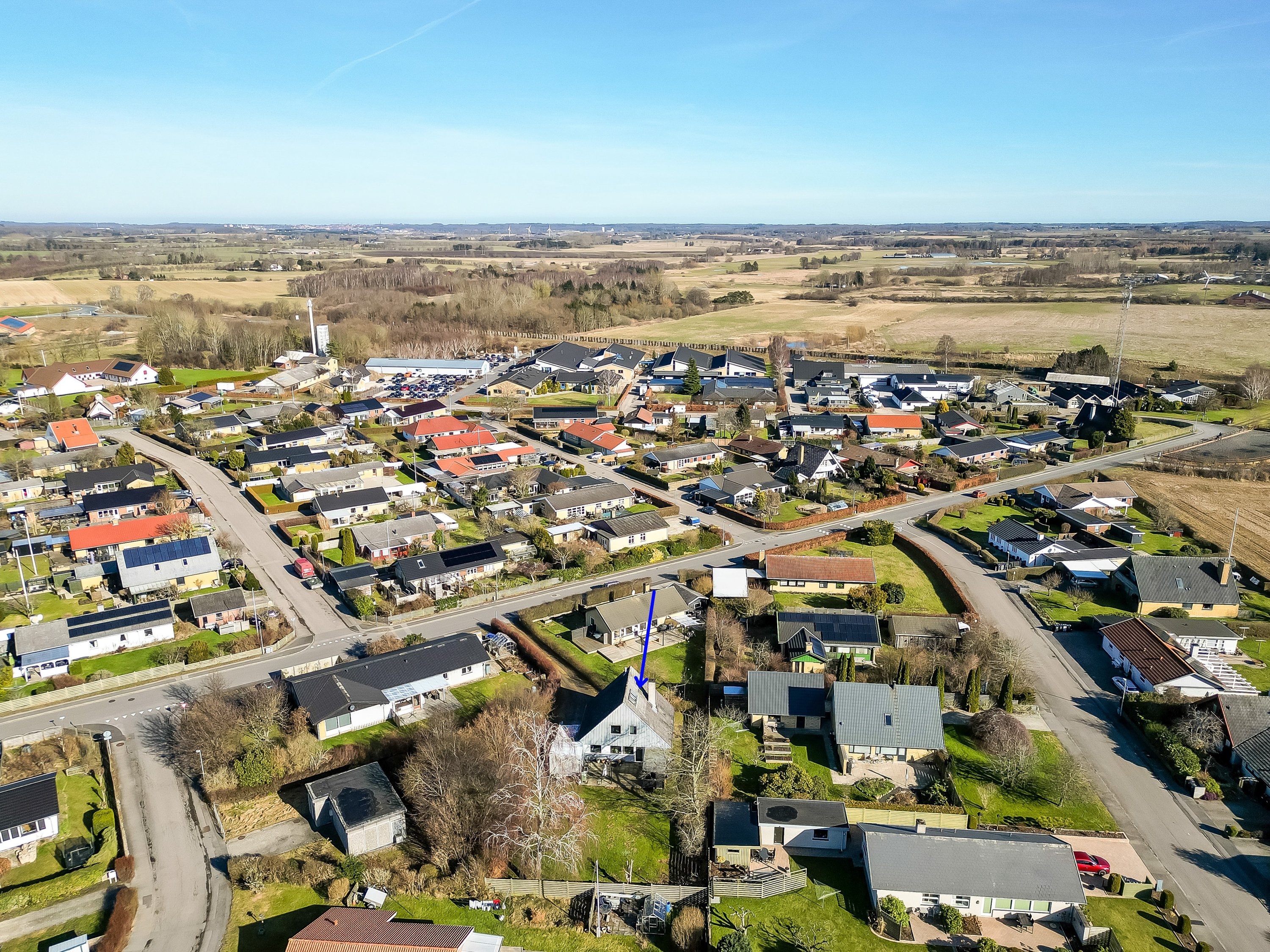 Fremhævet luftfoto billede i fuldskærmstilstand. Billede af Kurreholmvej 12, 3330 Gørløse