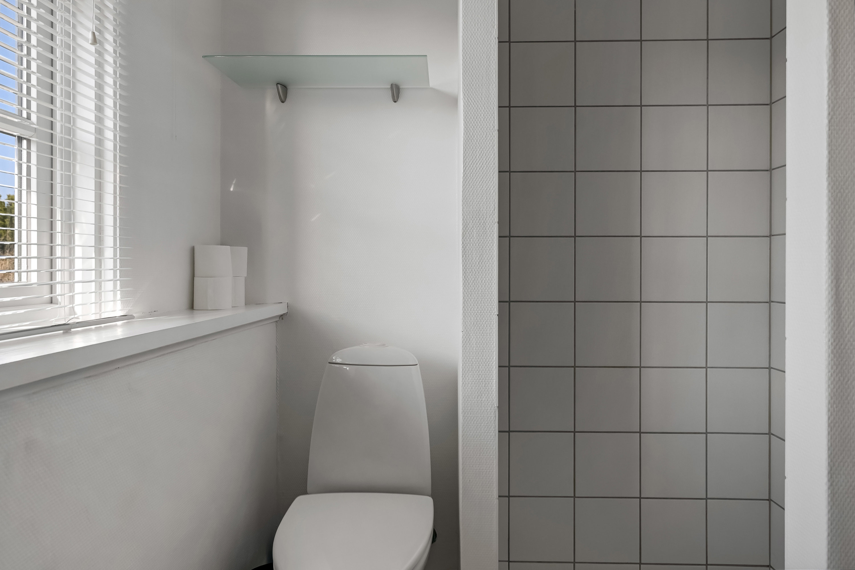 Fremhævet badeværelse billede i fuldskærmstilstand. Billede af Strandsøvej 12, Fanø Bad, 6720 Fanø