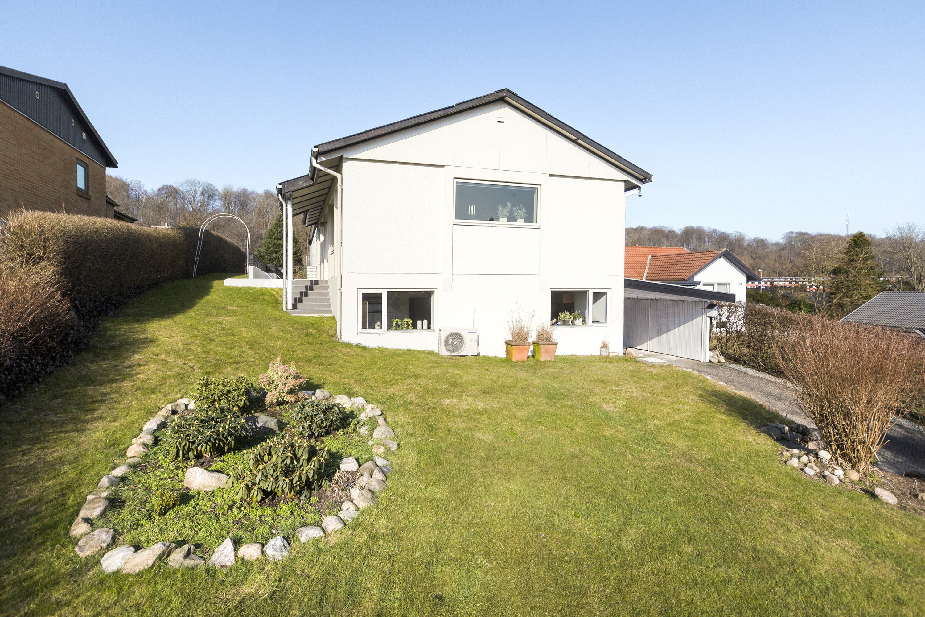 Fremhævet ejendommen billede i fuldskærmstilstand. Billede af Løgumklostervej 168, 6200 Aabenraa