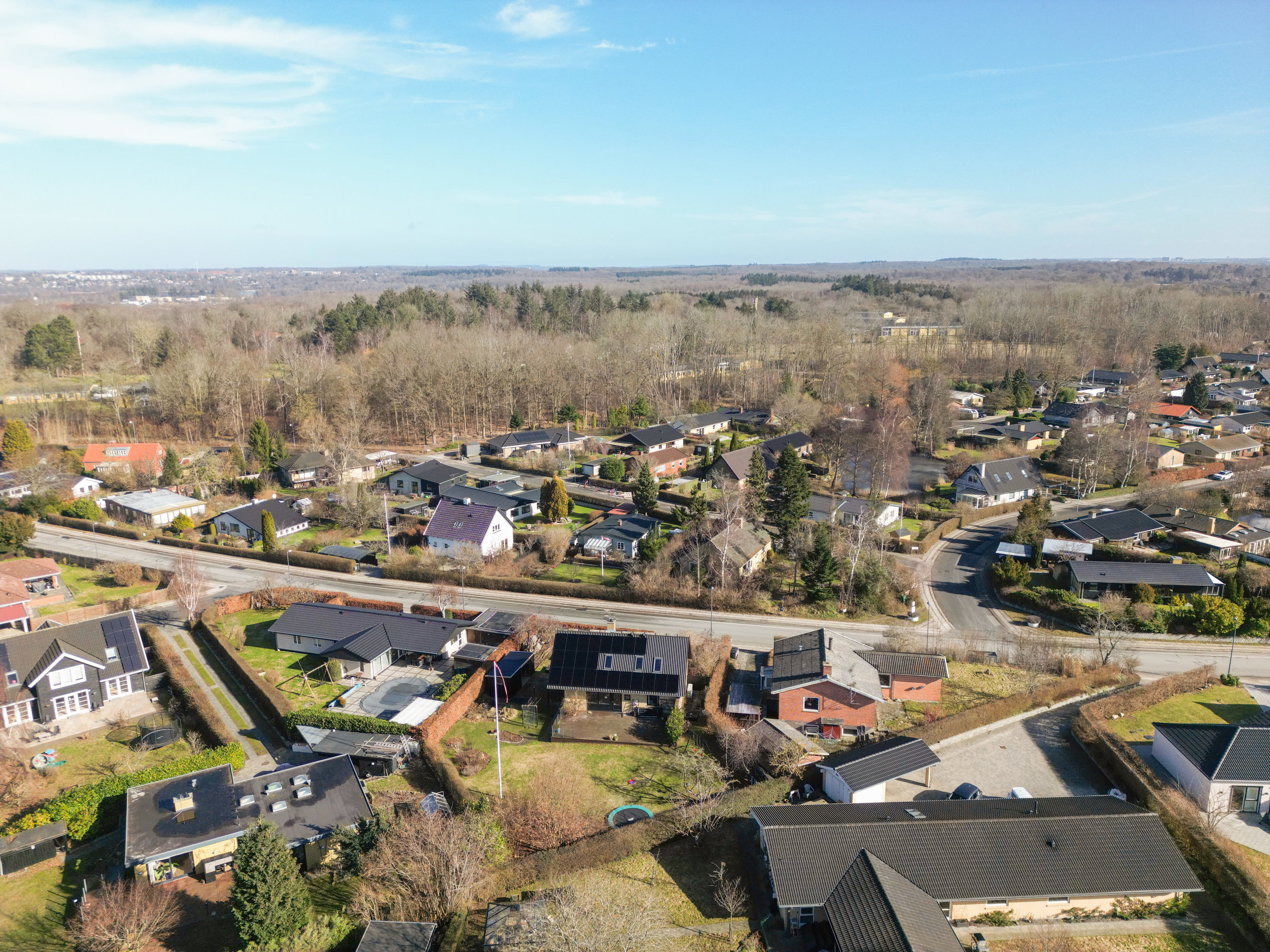 Fremhævet luftfoto billede i fuldskærmstilstand. Billede af Vårbuen 62, 2750 Ballerup