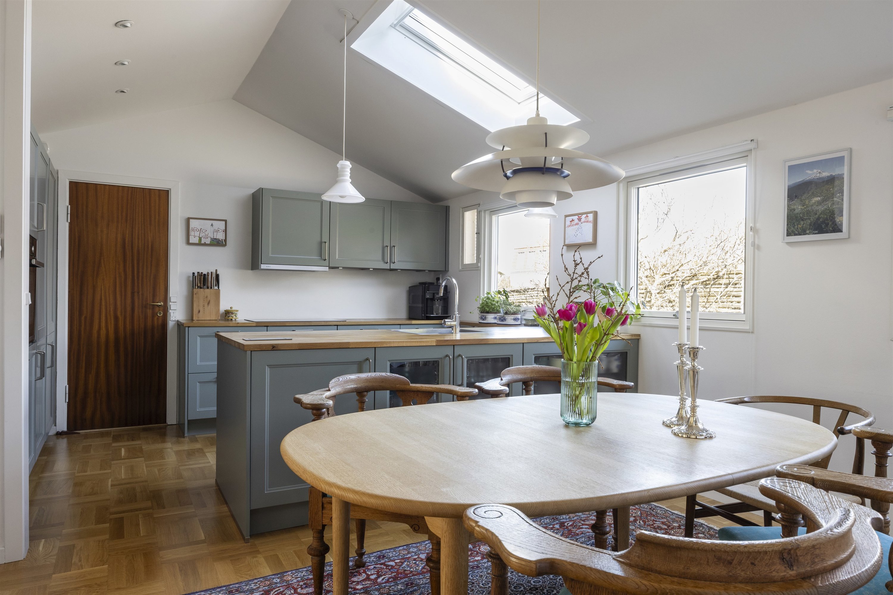 Fremhævet andet billede i fuldskærmstilstand. Billede af Smakkekrogen 3, 2820 Gentofte