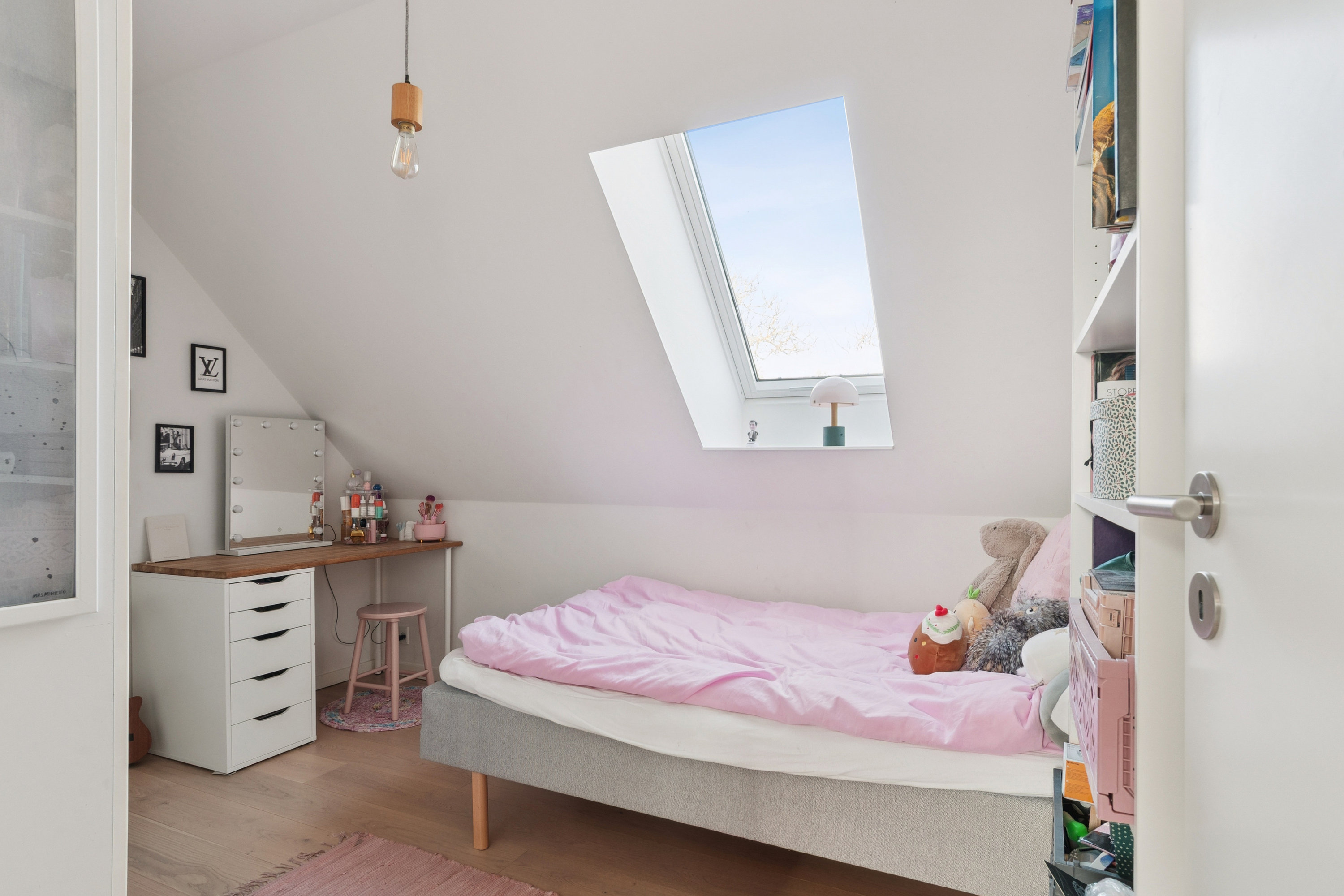 Fremhævet værelse billede i fuldskærmstilstand. Billede af Akacievej 8A, 2791 Dragør