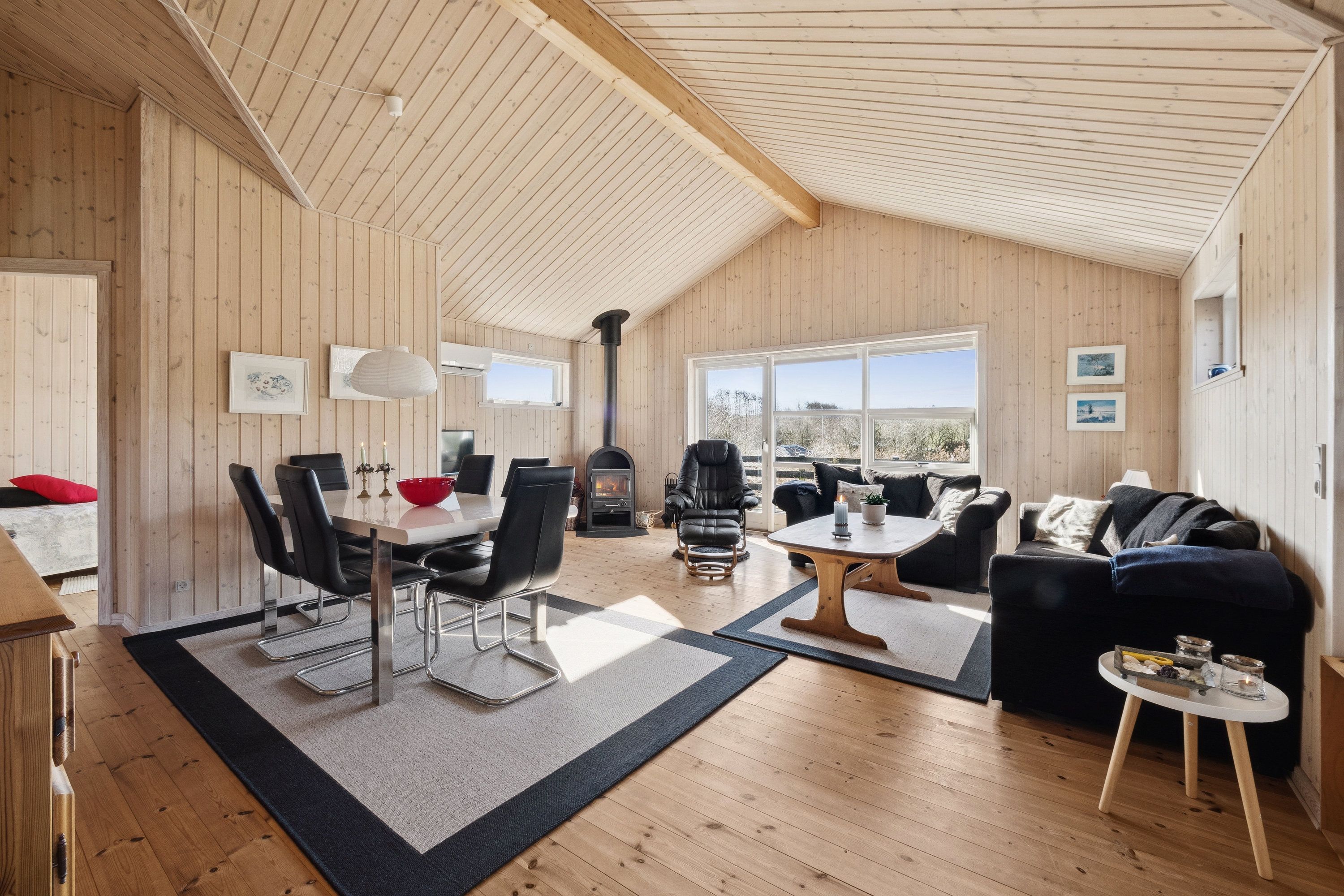 Fremhævet stue billede i fuldskærmstilstand. Billede af Eskovvej 69, Eskov, 7870 Roslev