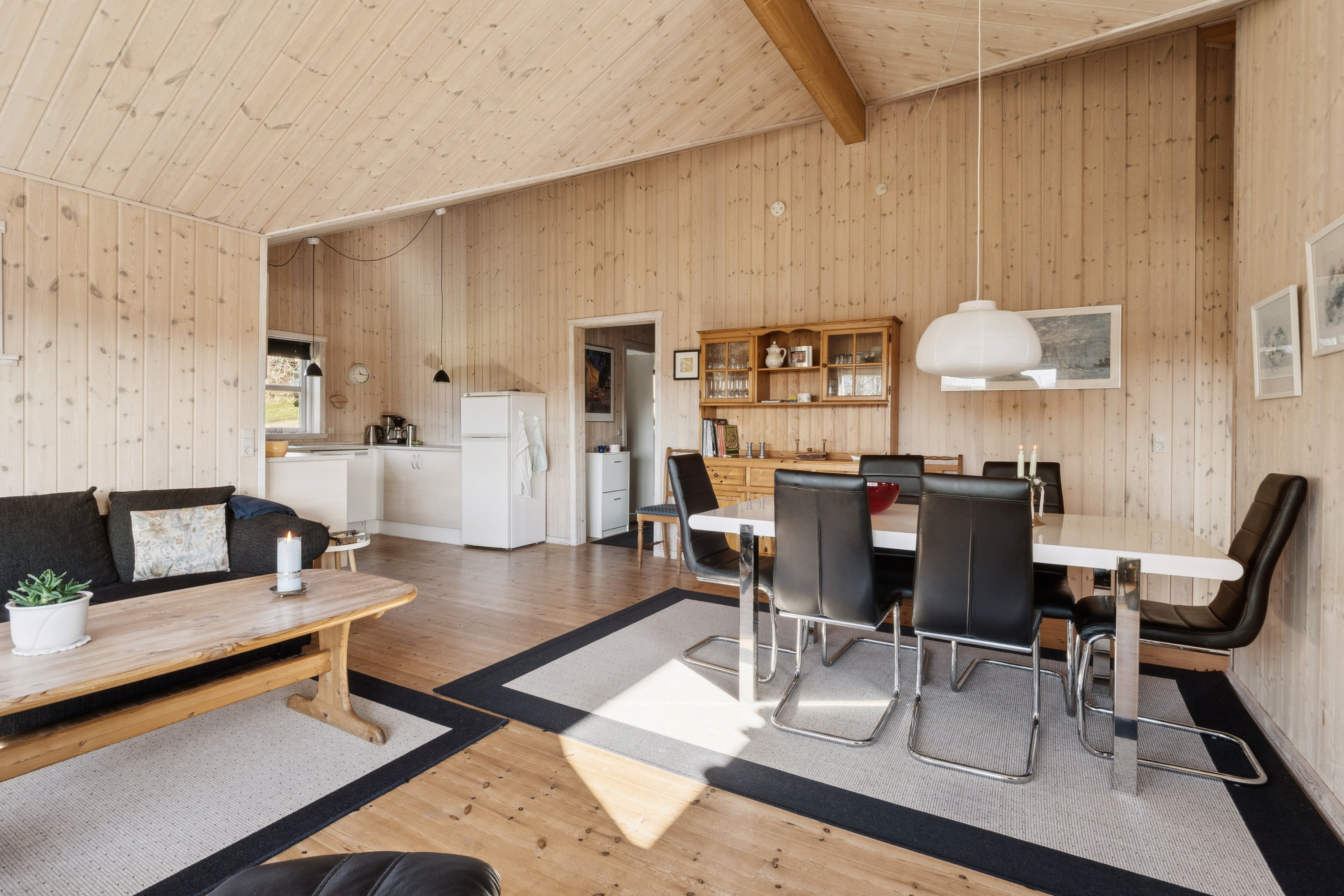 Fremhævet stue billede i fuldskærmstilstand. Billede af Eskovvej 69, Eskov, 7870 Roslev