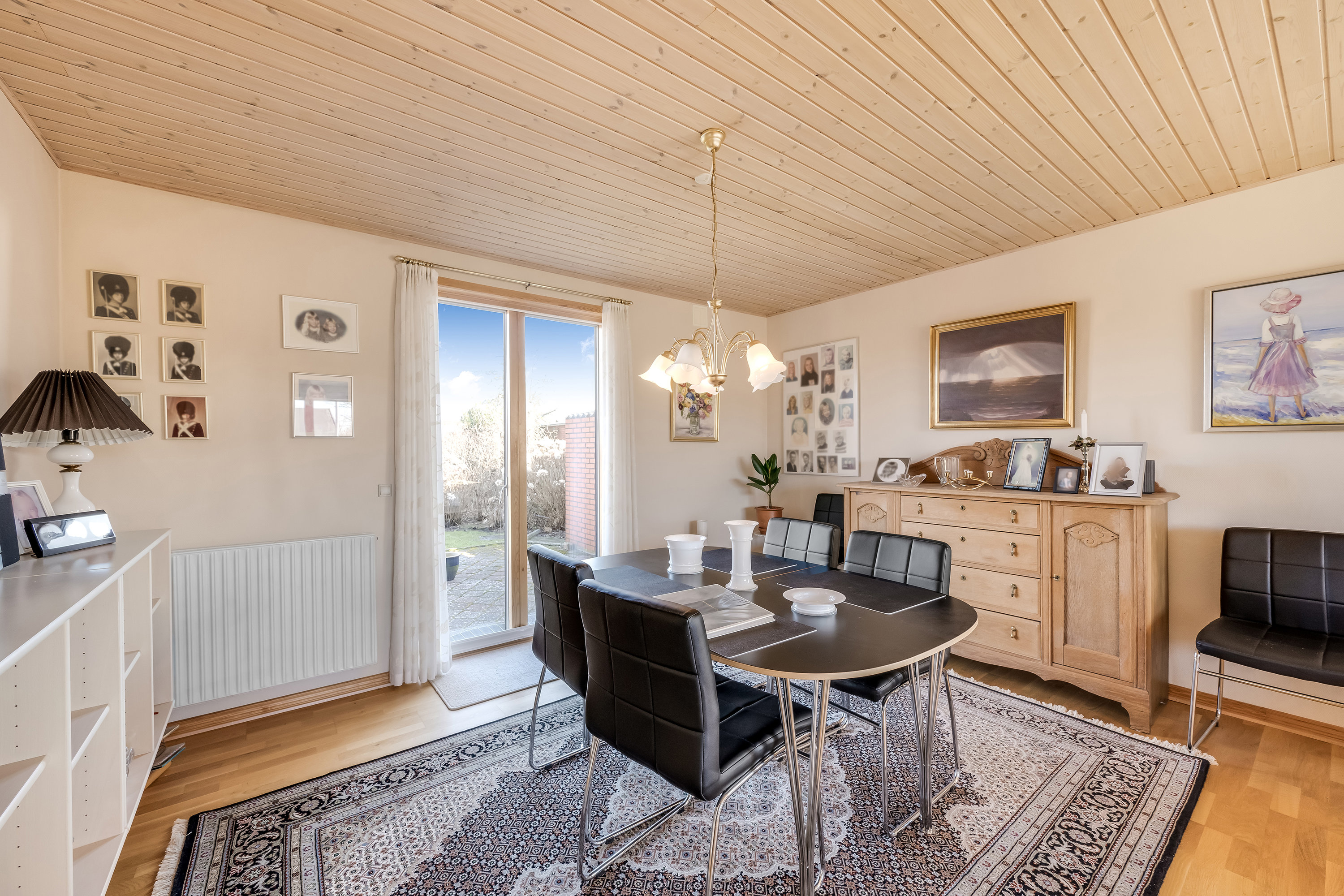 Fremhævet stue billede i fuldskærmstilstand. Billede af Kappelhøj 7, 6950 Ringkøbing