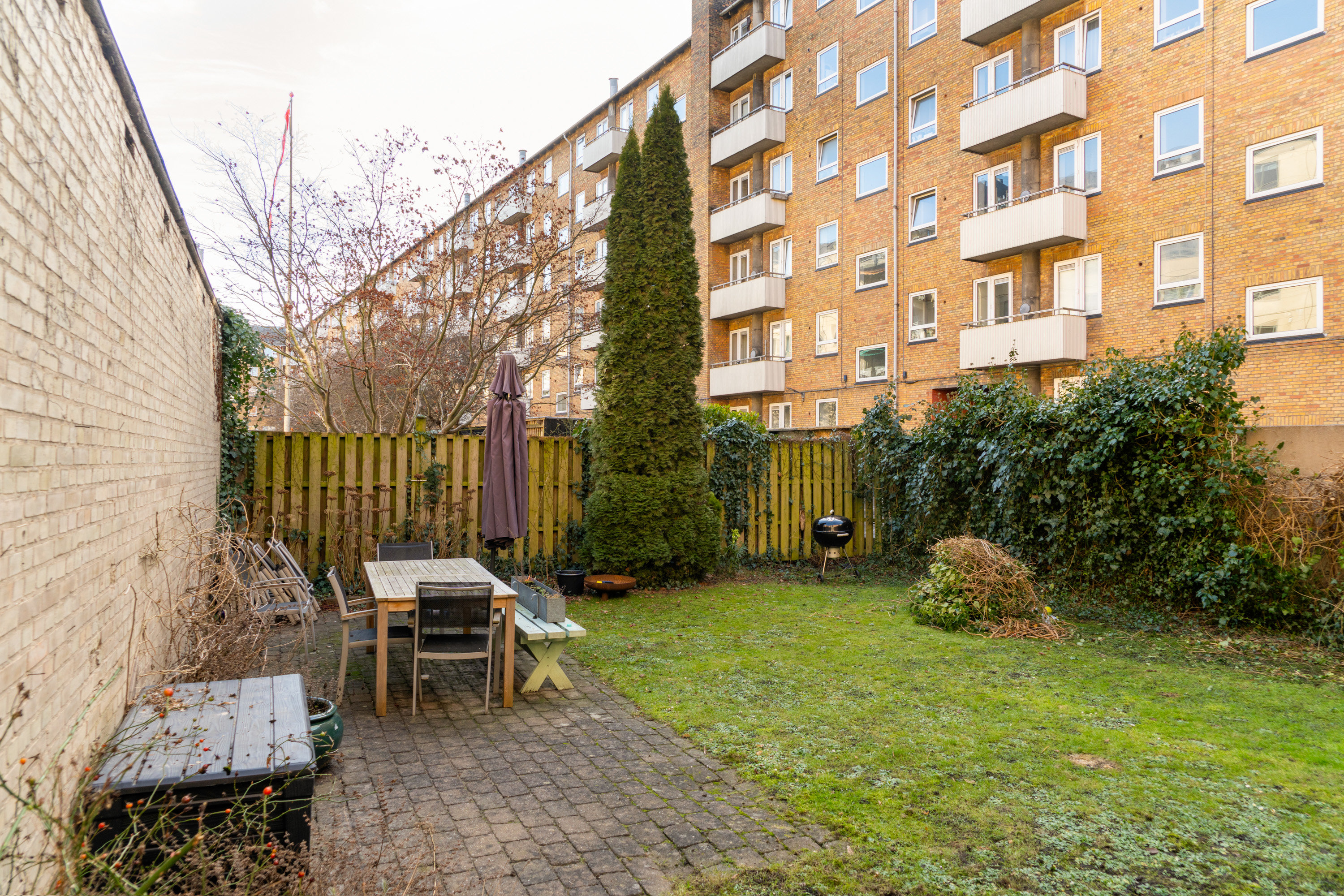 Fremhævet  billede i fuldskærmstilstand. Billede af Falkoner Alle 46, 5. tv., 2000 Frederiksberg