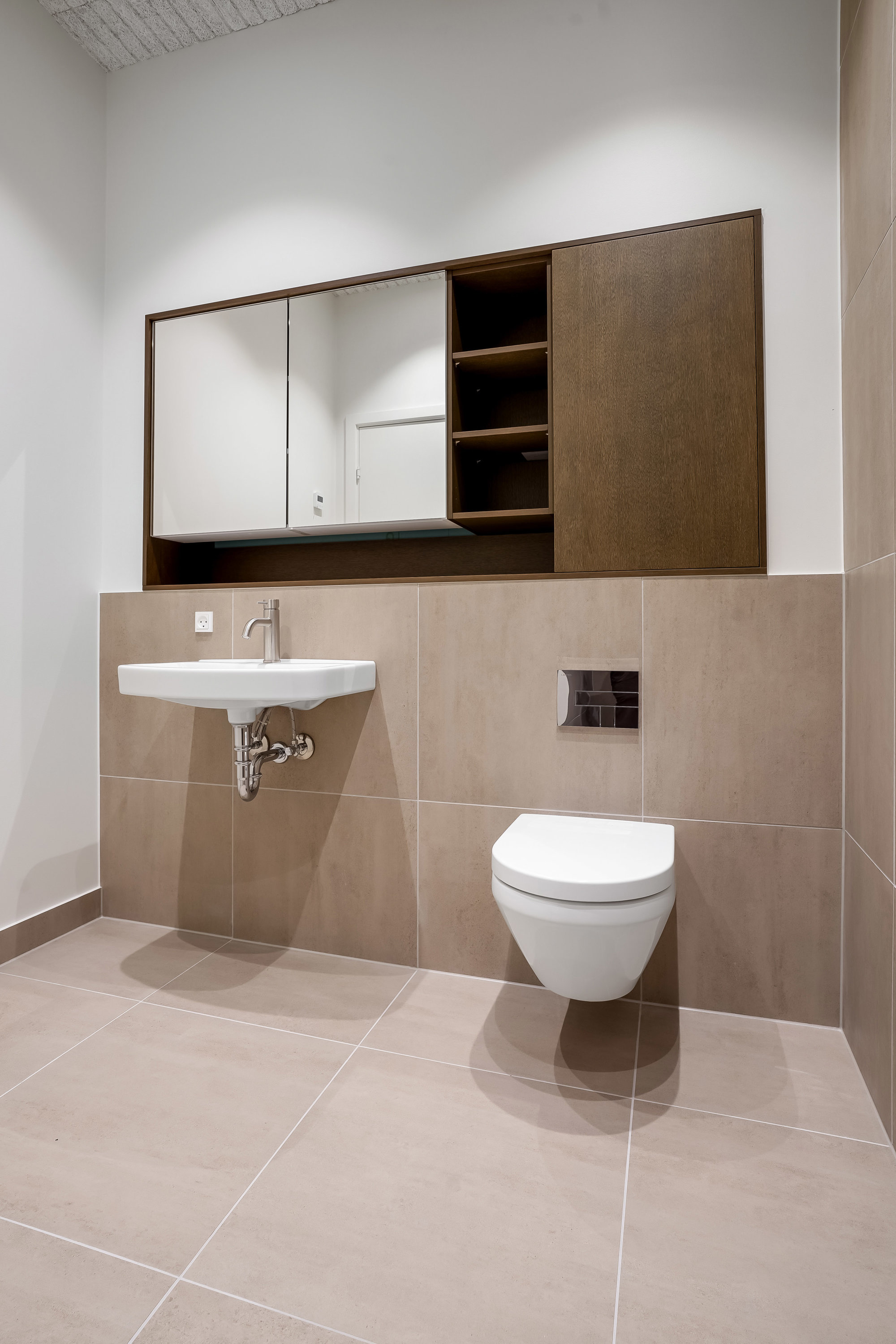 Fremhævet toilet billede i fuldskærmstilstand. Billede af Hollænderen 14, 3. 5., Dalum, 5250 Odense SV