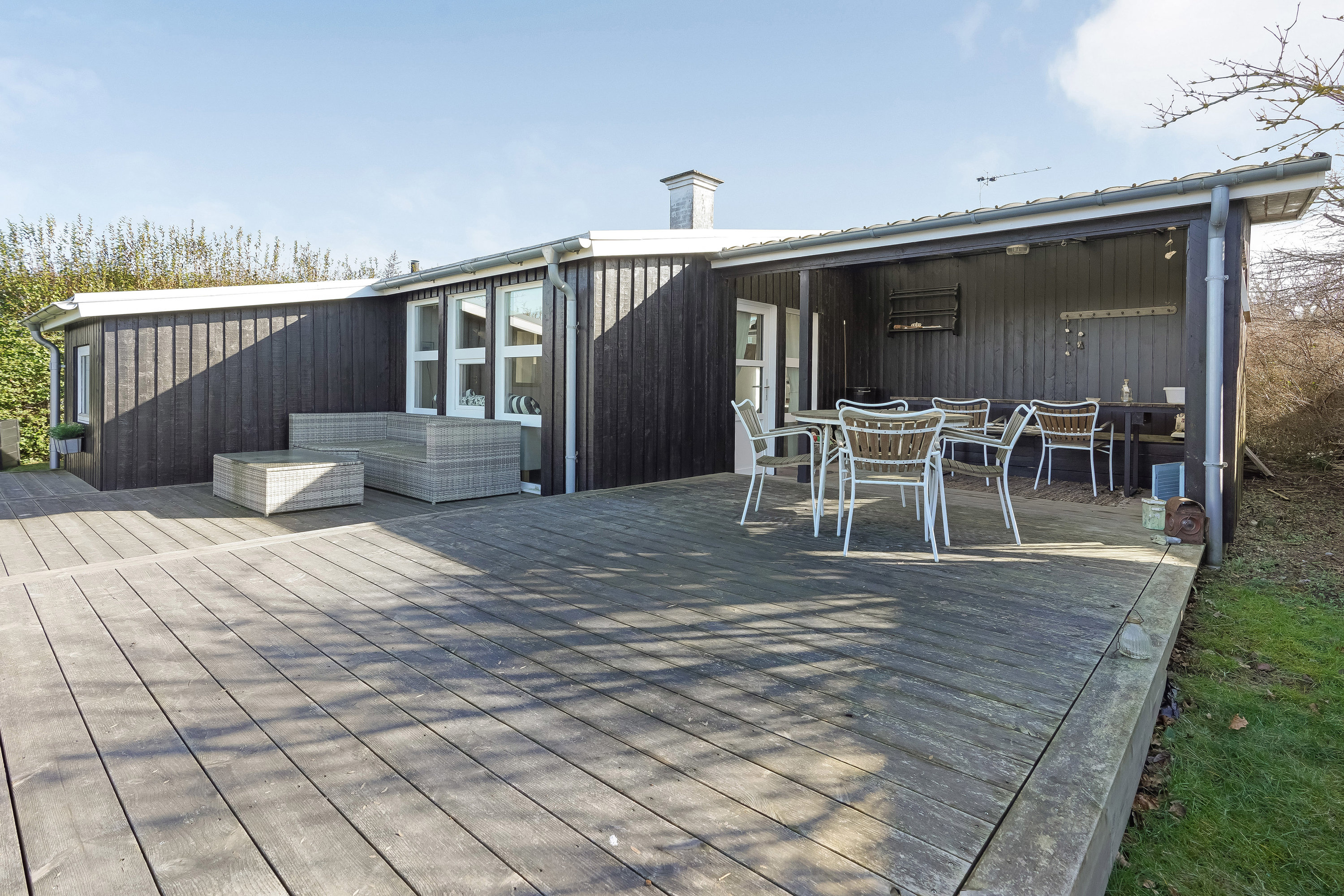 Fremhævet terrasse billede i fuldskærmstilstand. Billede af Kløvervej 50, 5300 Kerteminde