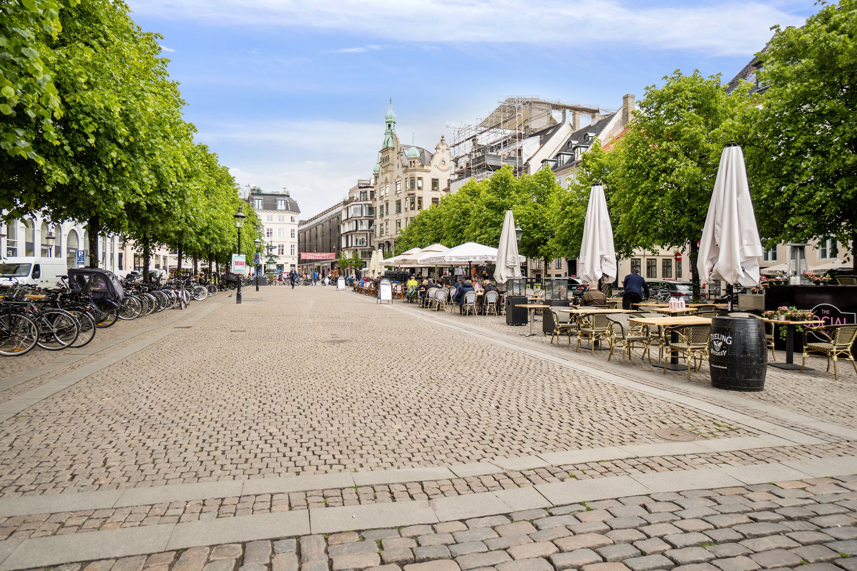 Fremhævet andet billede i fuldskærmstilstand. Billede af Gammel Strand 38, 1., 1202 København K