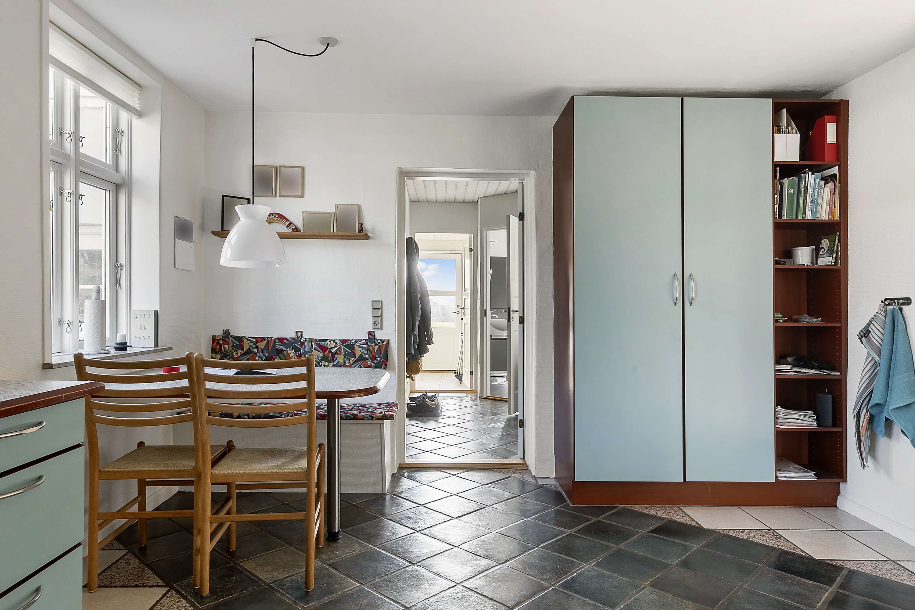 Fremhævet spisestue billede i fuldskærmstilstand. Billede af Genner Bygade 7B, Genner, 6230 Rødekro