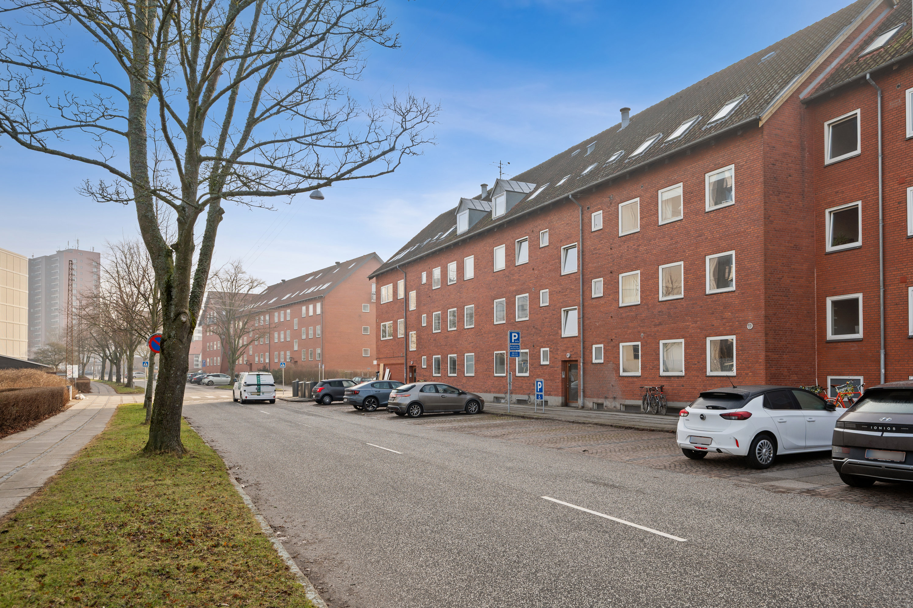 Fremhævet andet billede i fuldskærmstilstand. Billede af Langenæs Allé 47, st.. mf., 8000 Aarhus C