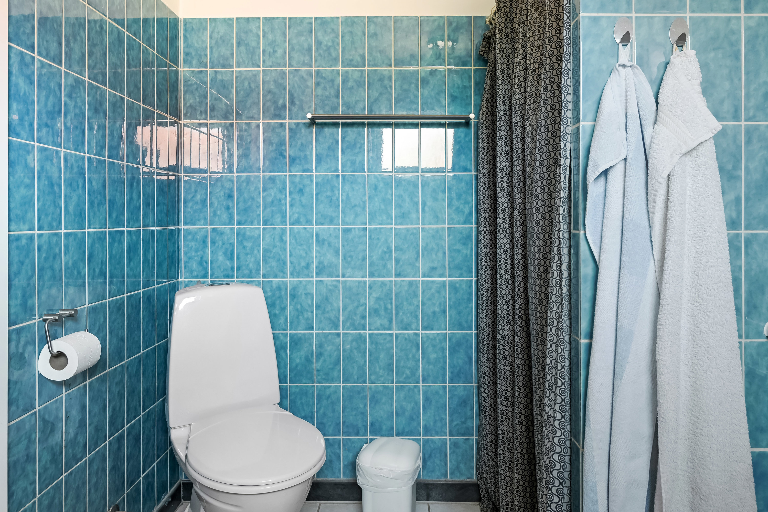 Fremhævet toilet billede i fuldskærmstilstand. Billede af Løvlundvej 7, 7250 Hejnsvig