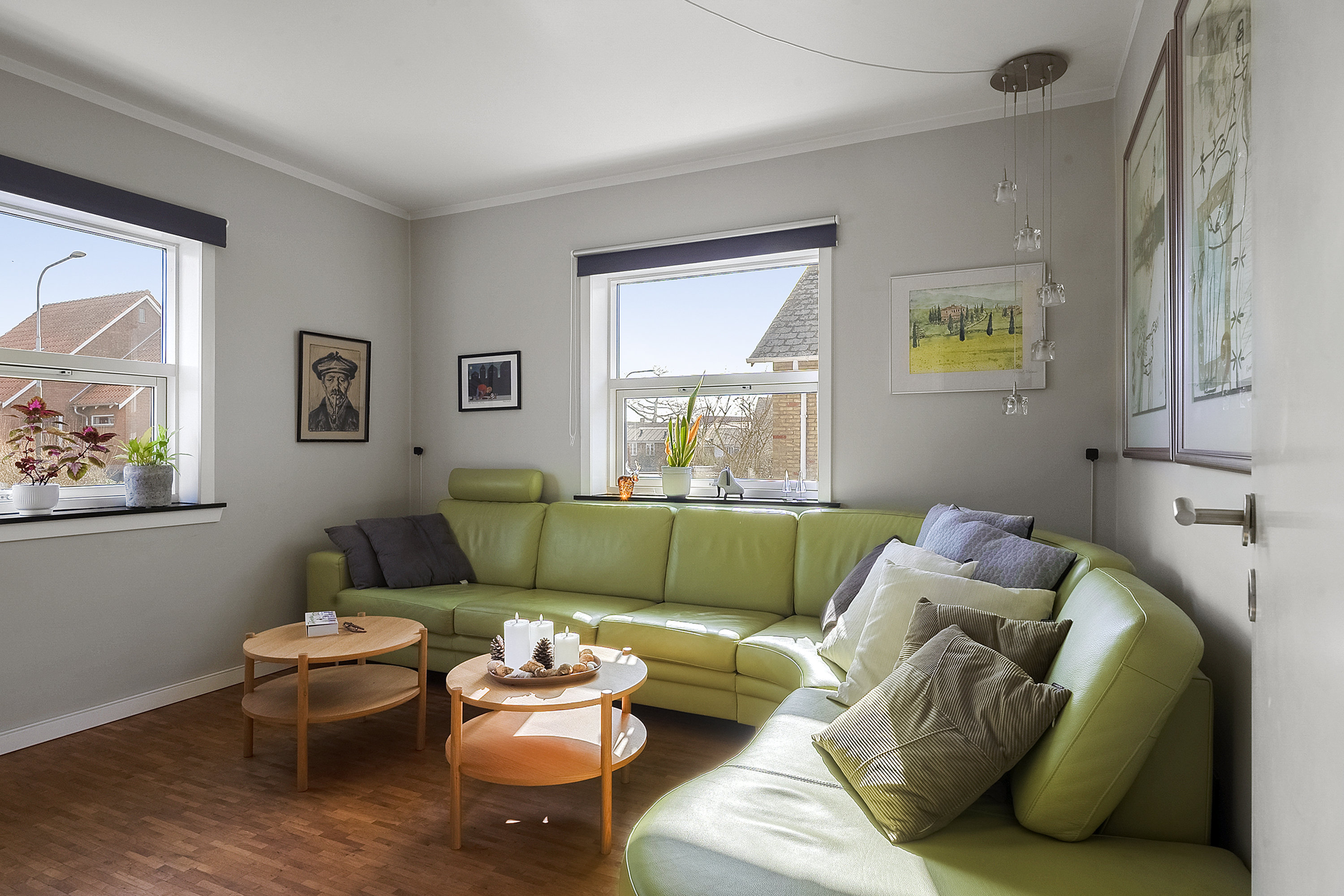 Fremhævet stue billede i fuldskærmstilstand. Billede af Stubhøjvej 10, Hjallese, 5260 Odense S