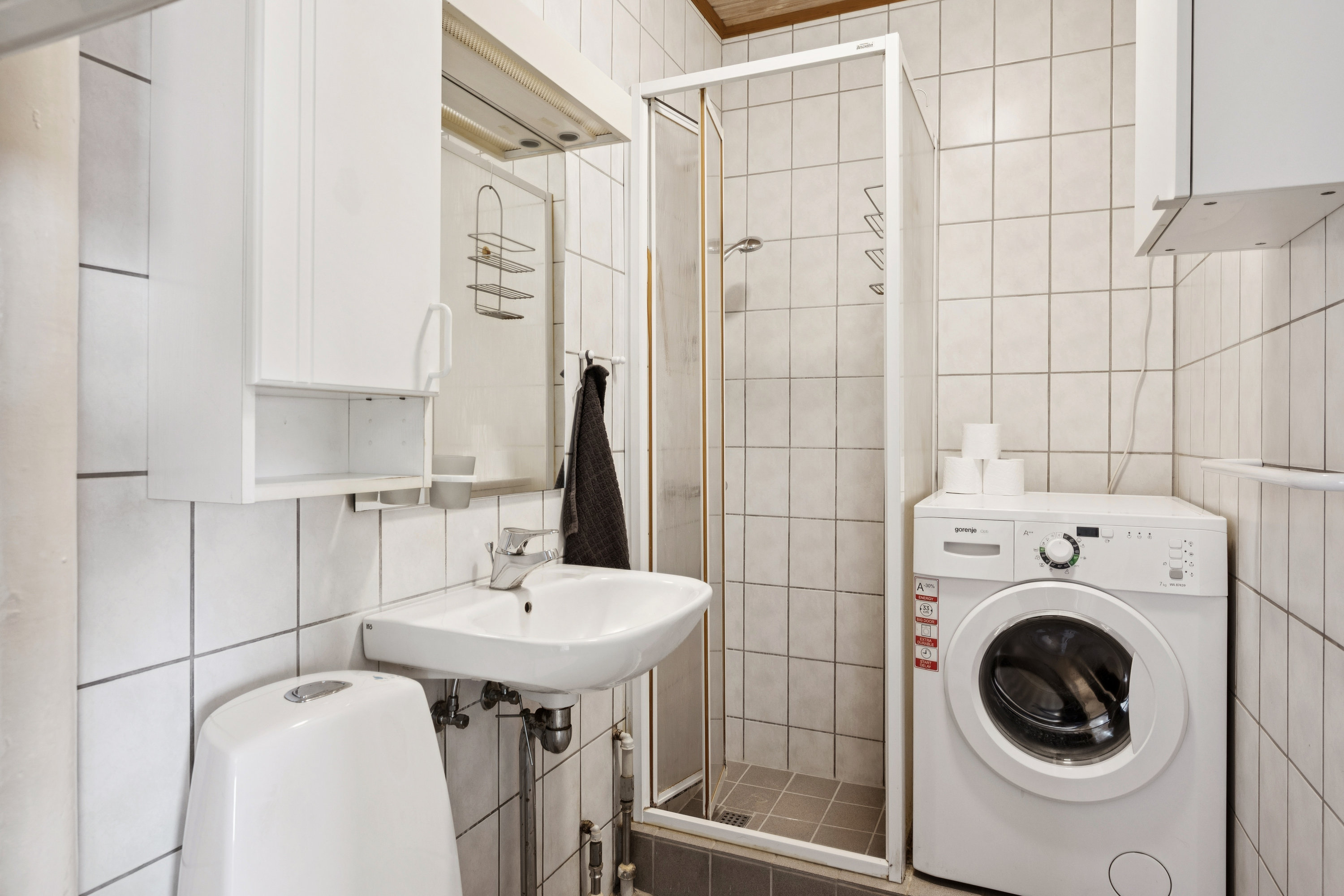 Fremhævet badeværelse billede i fuldskærmstilstand. Billede af Skanderborgvej 40, 6. 5., 8000 Aarhus C